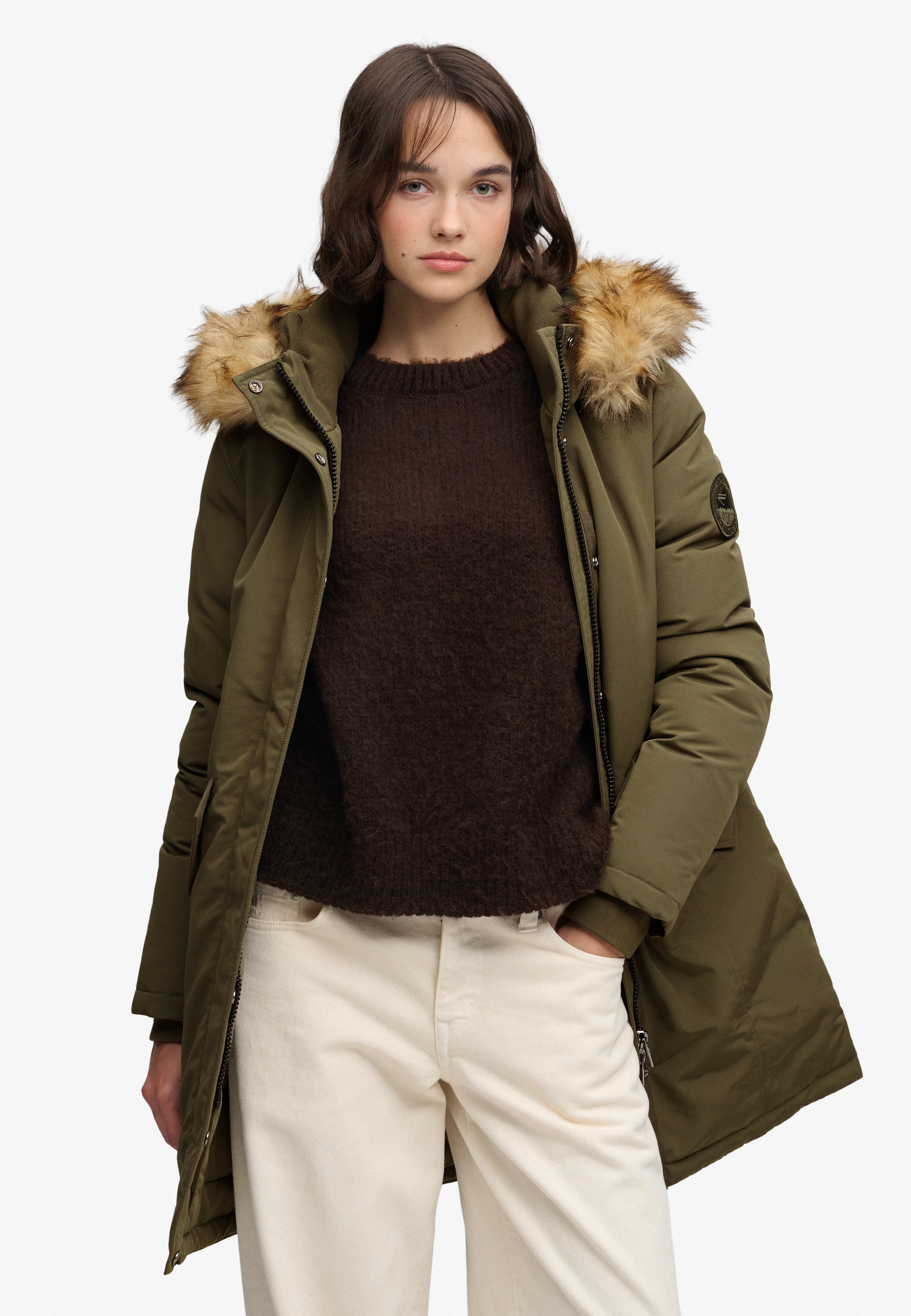 Superdry Parka »HOODED EVEREST PARKA JACKET« avec capuche fibre synthétique, coupe décontractée