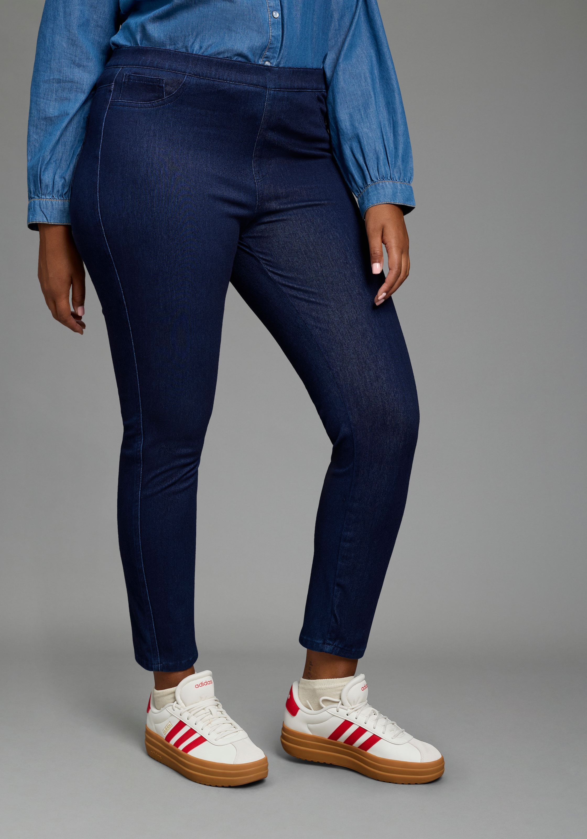 Laura Scott CURVE Jeansjeggings »Grosse Grössen, im 4 Way Stretch, Quer- und Längselastisch« mit Eingrifftaschen, Gesässtaschen und Coinpocket, lange Schnittform
