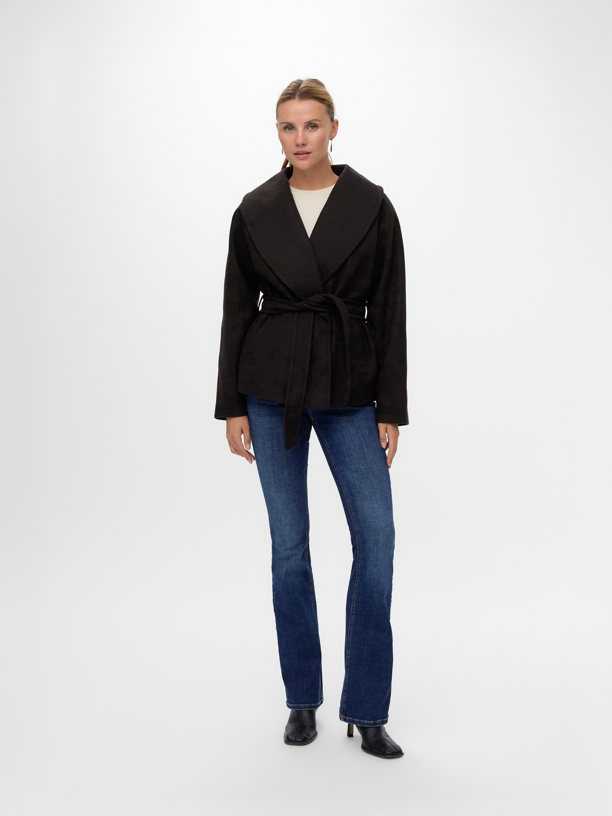 Vero Moda Veste courte »VMANNE BERGEN JACKET GA NOOS« fibre synthétique