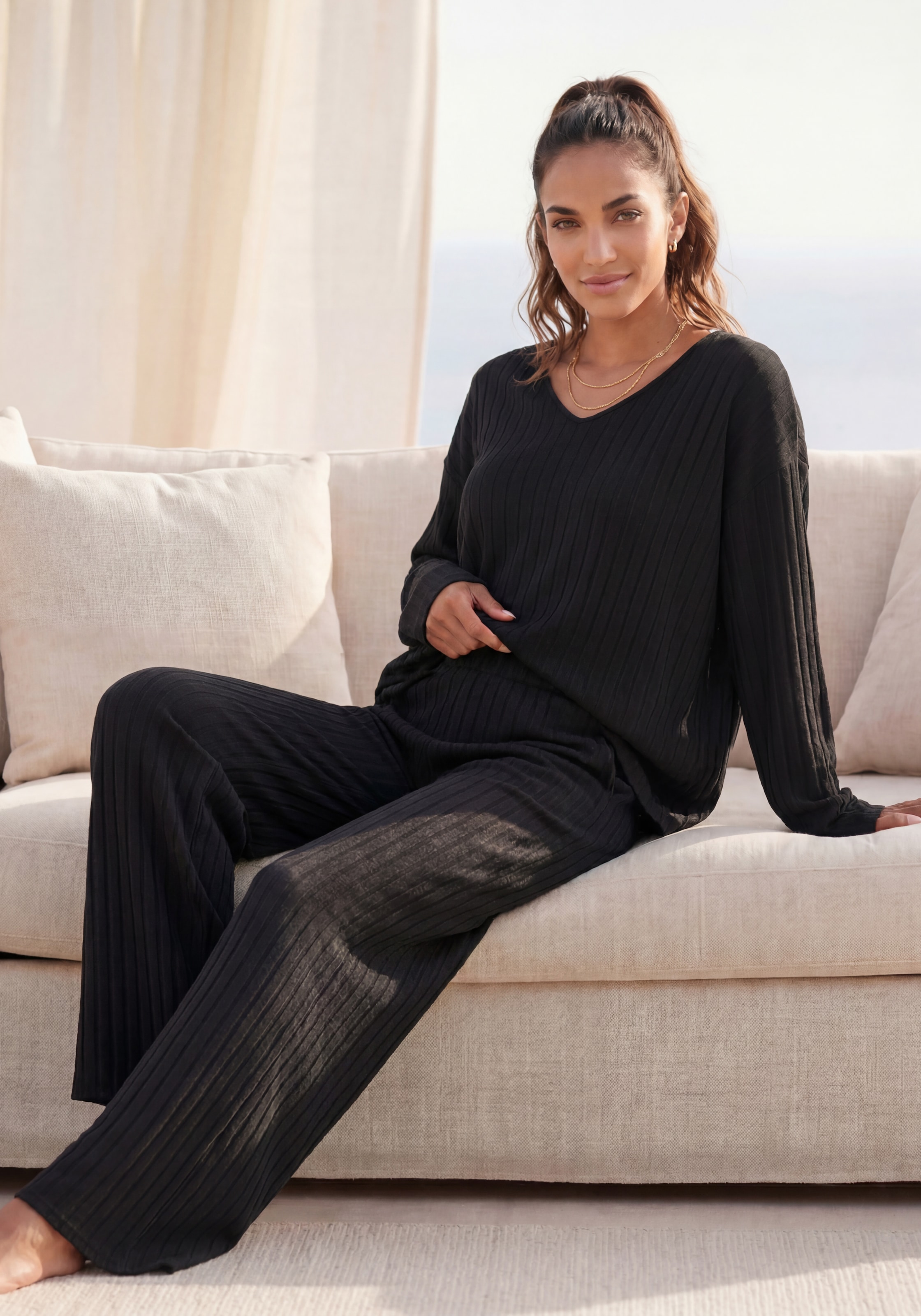 Vivance Langarmshirt »aus kuscheliger Rippware mit flauschigem Griff« kuscheliges Longsleeve, Rippshirt aus weicher Jerseyware, lässig