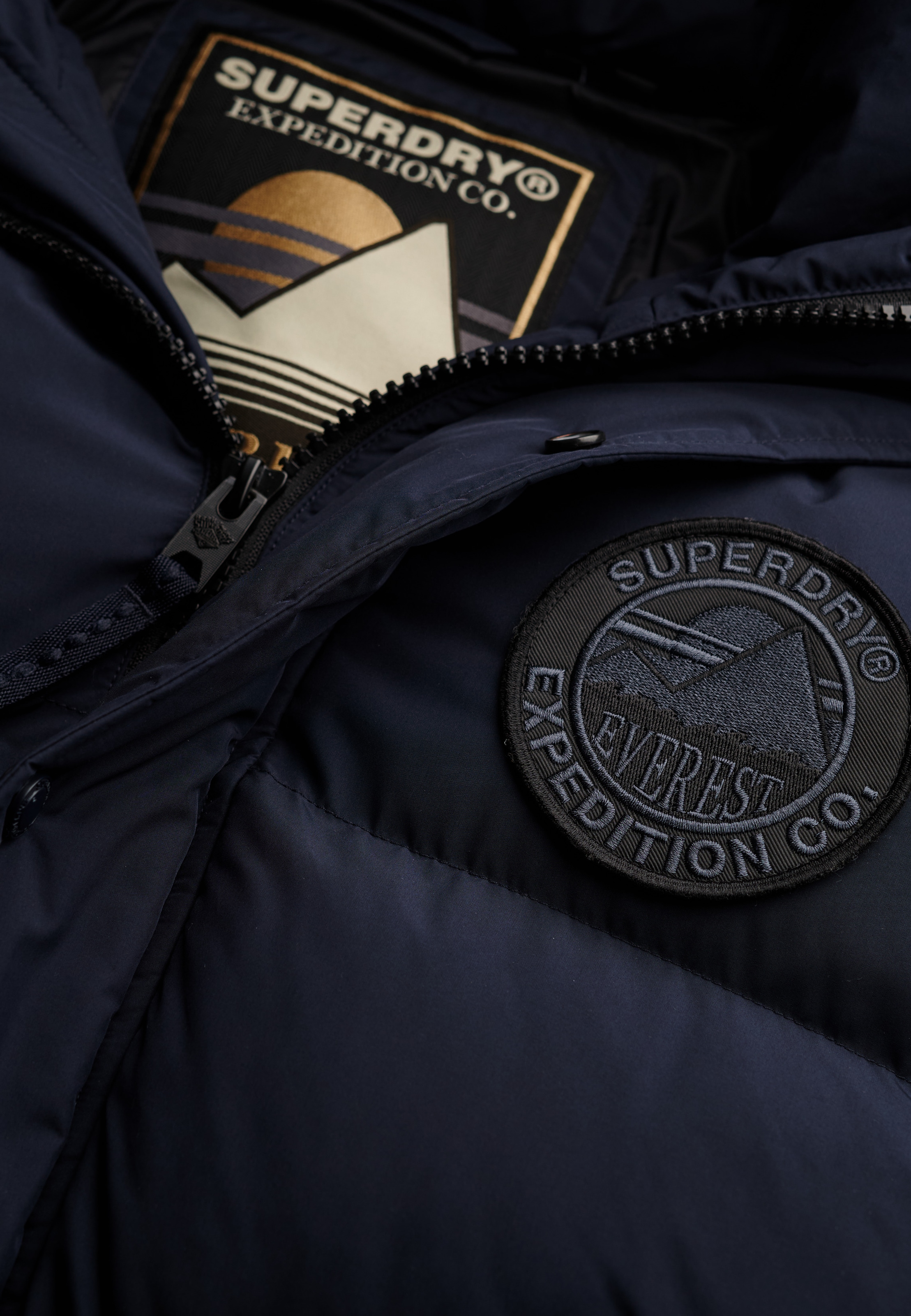 Superdry Veste matelassée »EVEREST LONGLINE BAFFLED PARKA« mit Kapuze