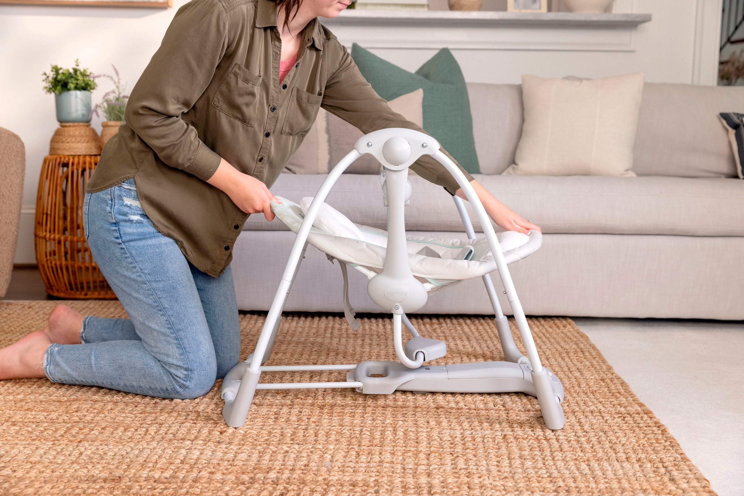 ingenuity Transat pour bébé »Cozy Spot Swing 'n Go Portable Swing« bis 9 kilos mit Sound-Effekt