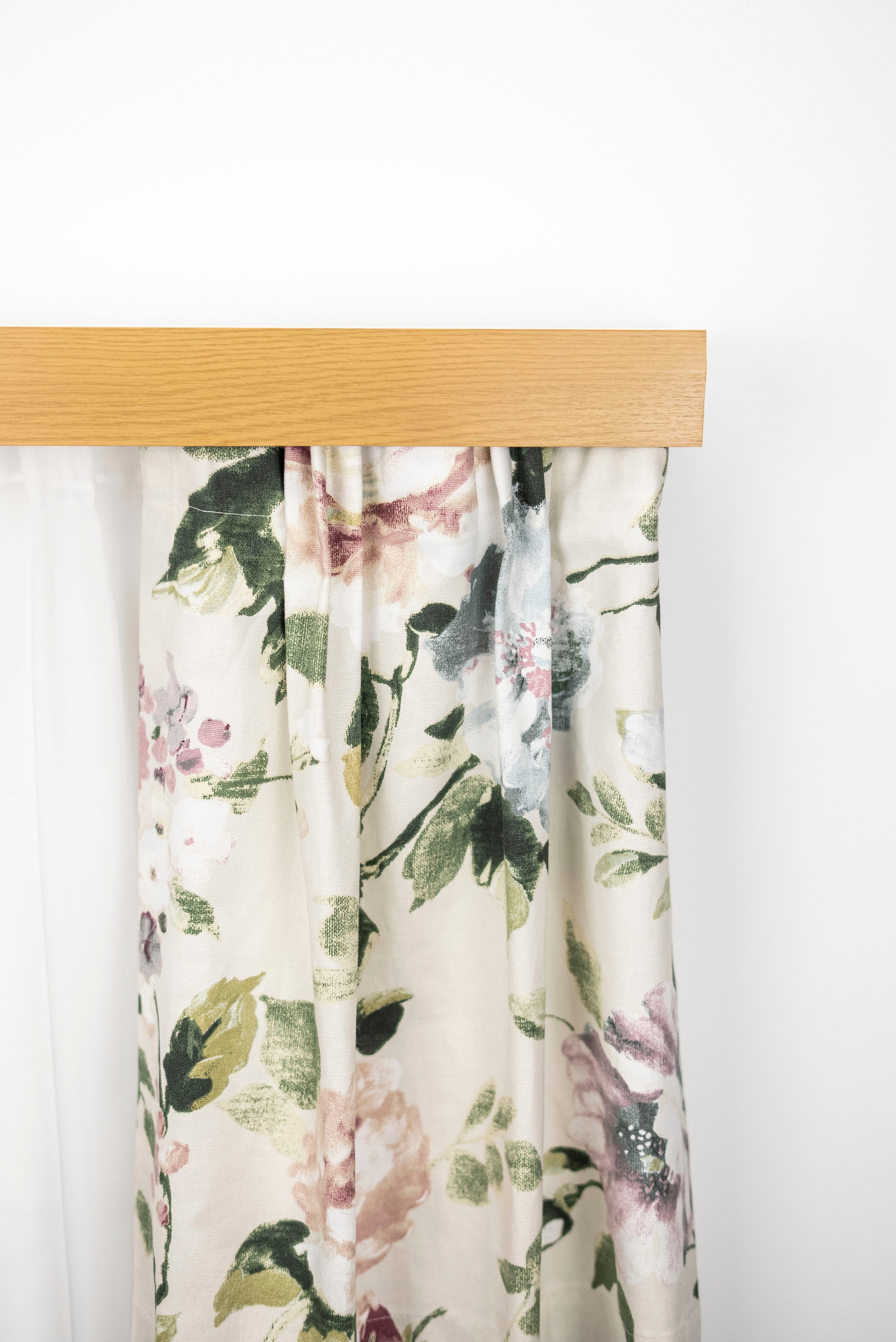 GARESA Gardinenschiene »Kunststoffschiene mit Blende« 2 läufig-läufig Wunschmasslänge Deckenmontage, verlängerbar, einfache Montage, schlicht