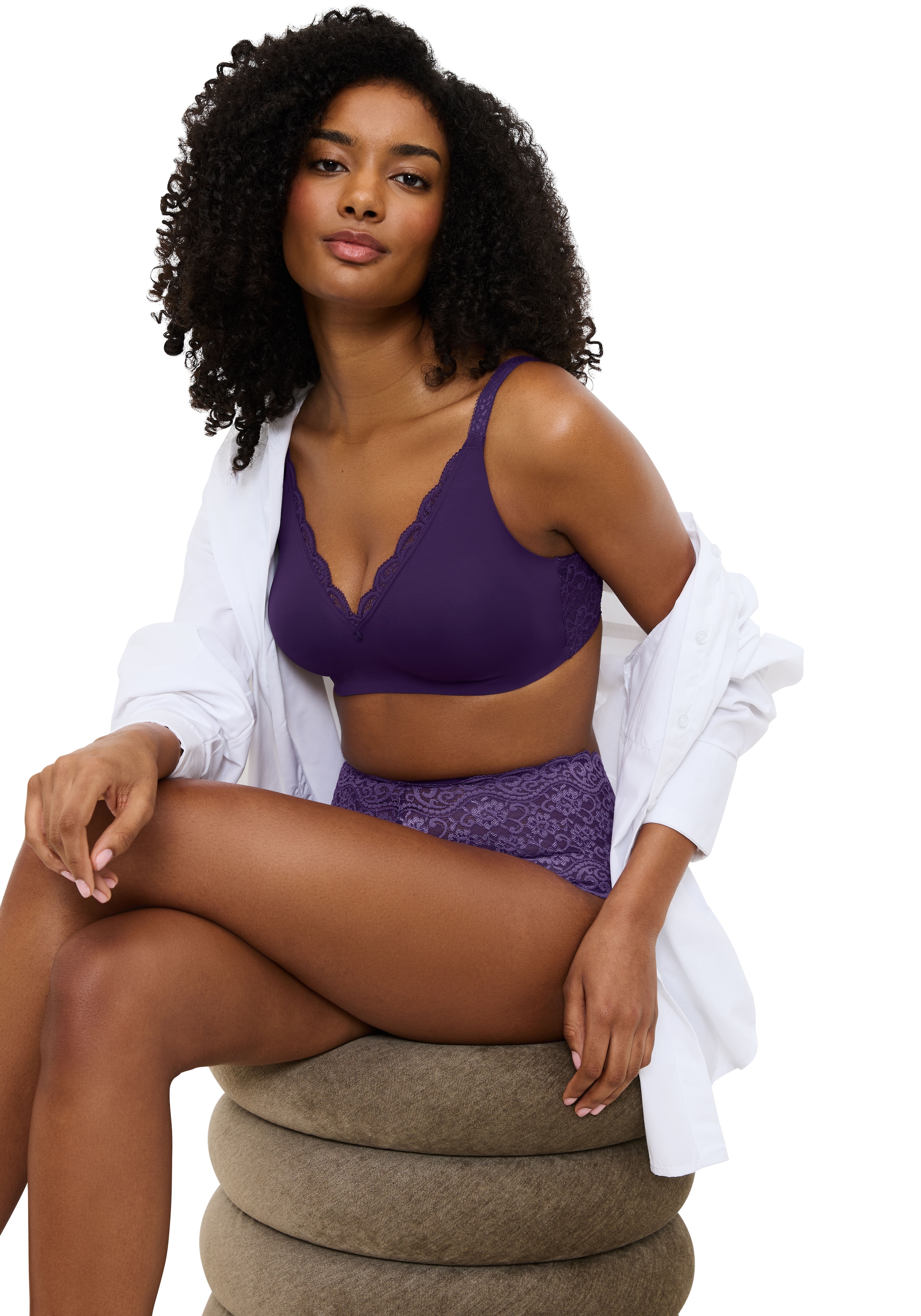 Triumph Soutien-gorge minimisant »Amourette N01« Spitzendetails, ohne Bügel