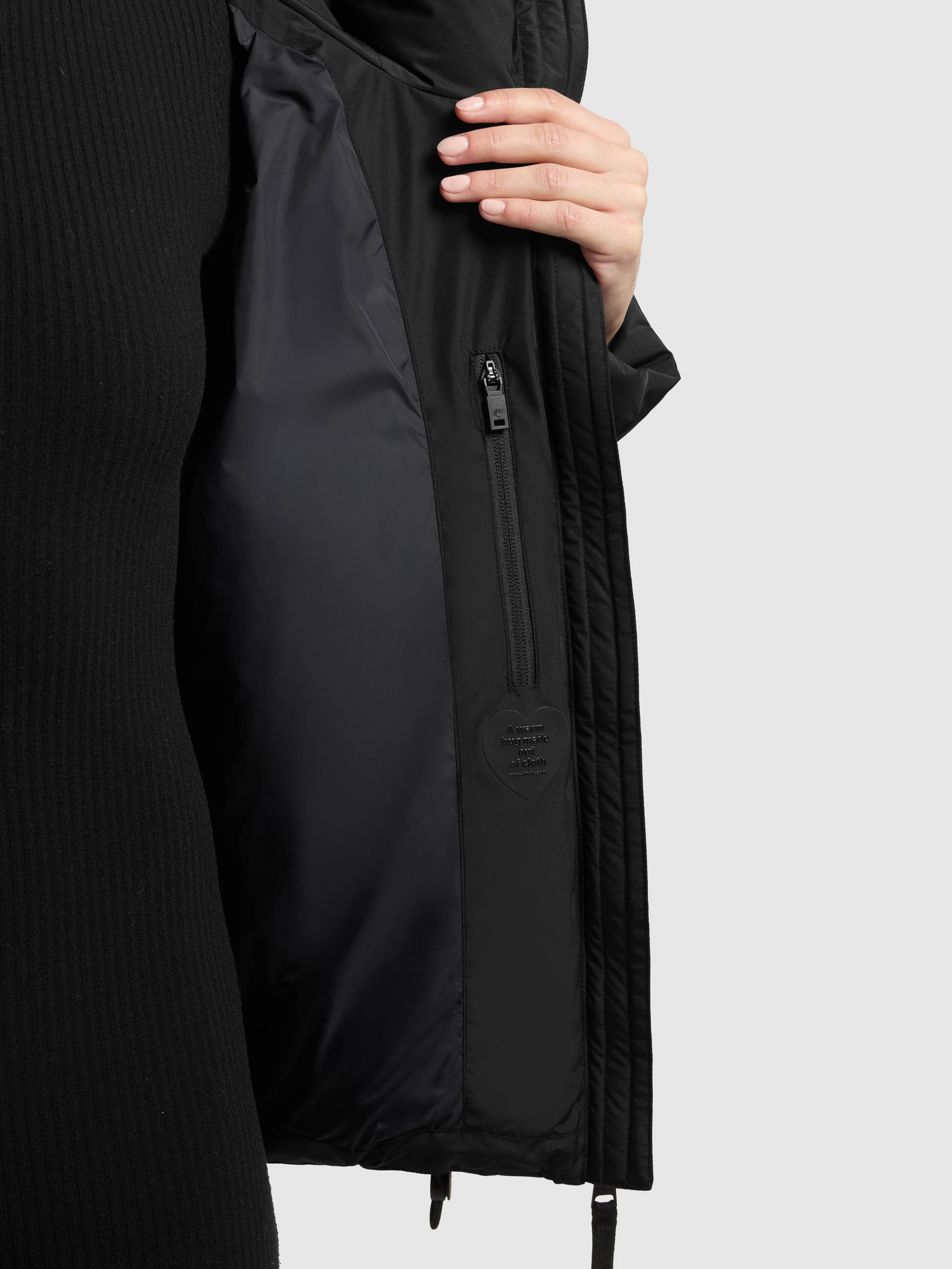 khujo Steppjacke »AUDREY2 MATT« mit Kapuze Reissverschlusstaschen mit Fleecefutter