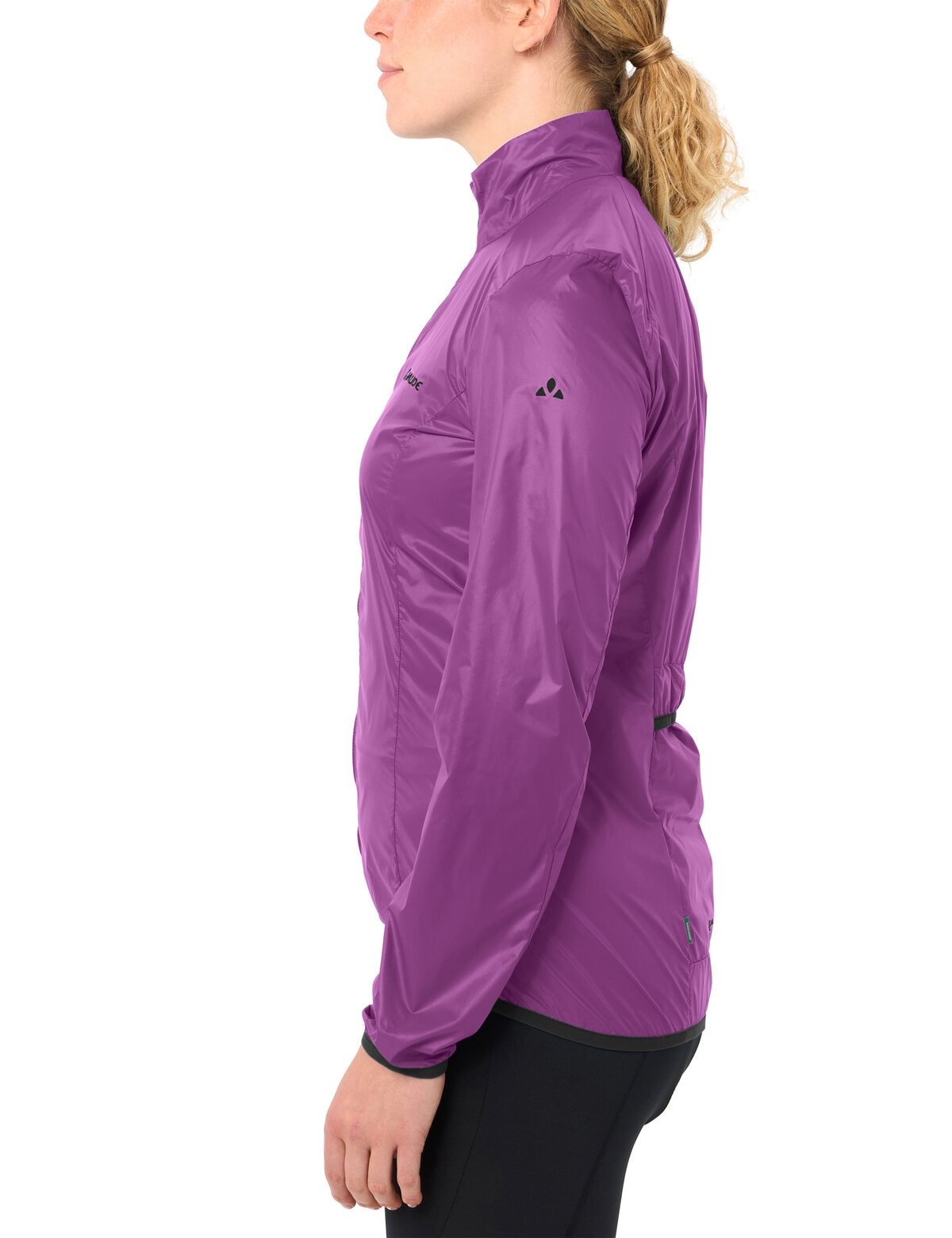 VAUDE Veste de vélo »WOMEN'S MATERA AIR JACKET« ohne Kapuze atmungsaktiv, winddicht, wasserabweisend, mit offener Rückentasche