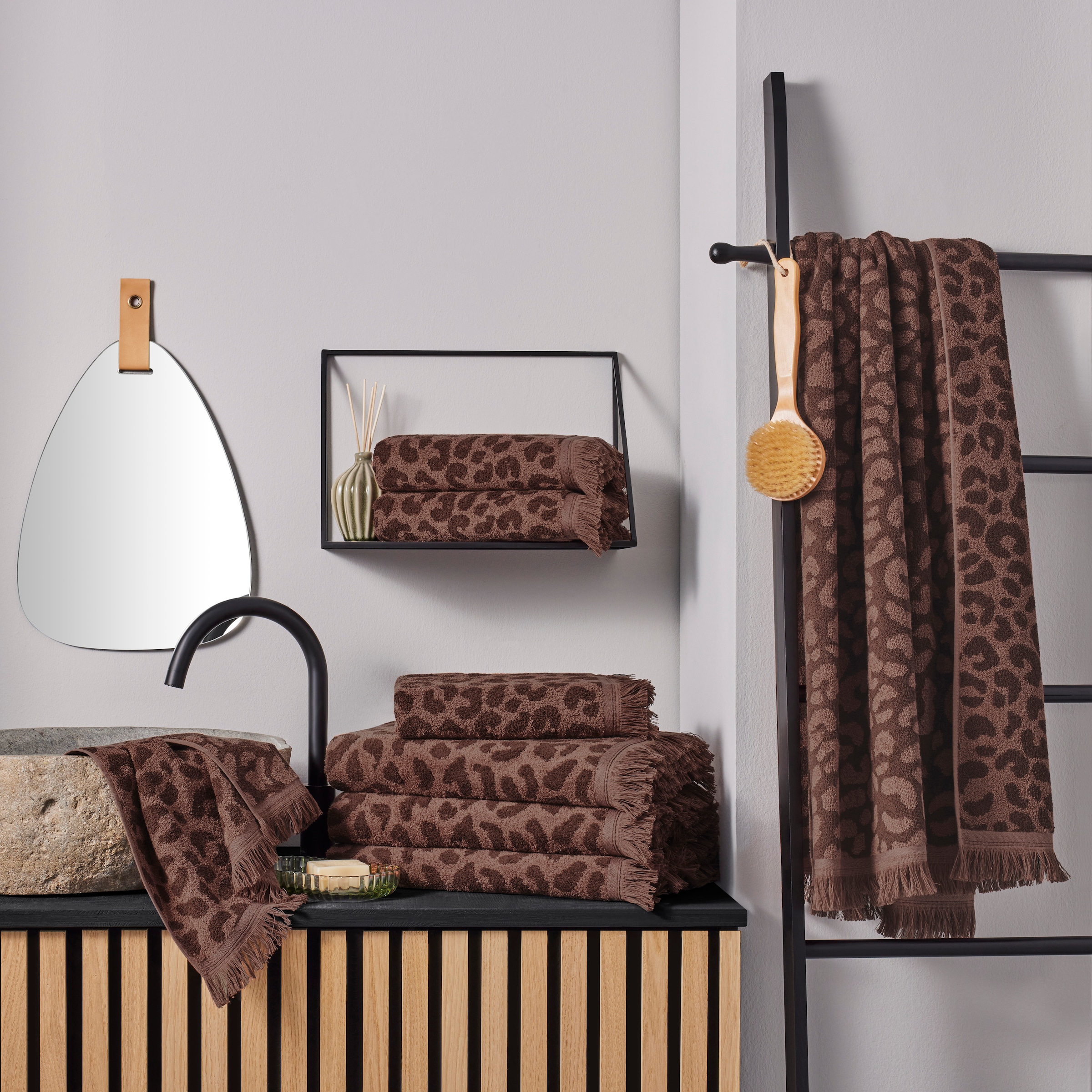 GOODproduct Handtuch Set »Tiffani, Leopardenmuster, Premium Handtücher 8-tlg, 500 gr/m²« Set 8 Frottier 4 Duschtücher, 4 Handtücher, Animal Print, Leo, modern, mit Fransen