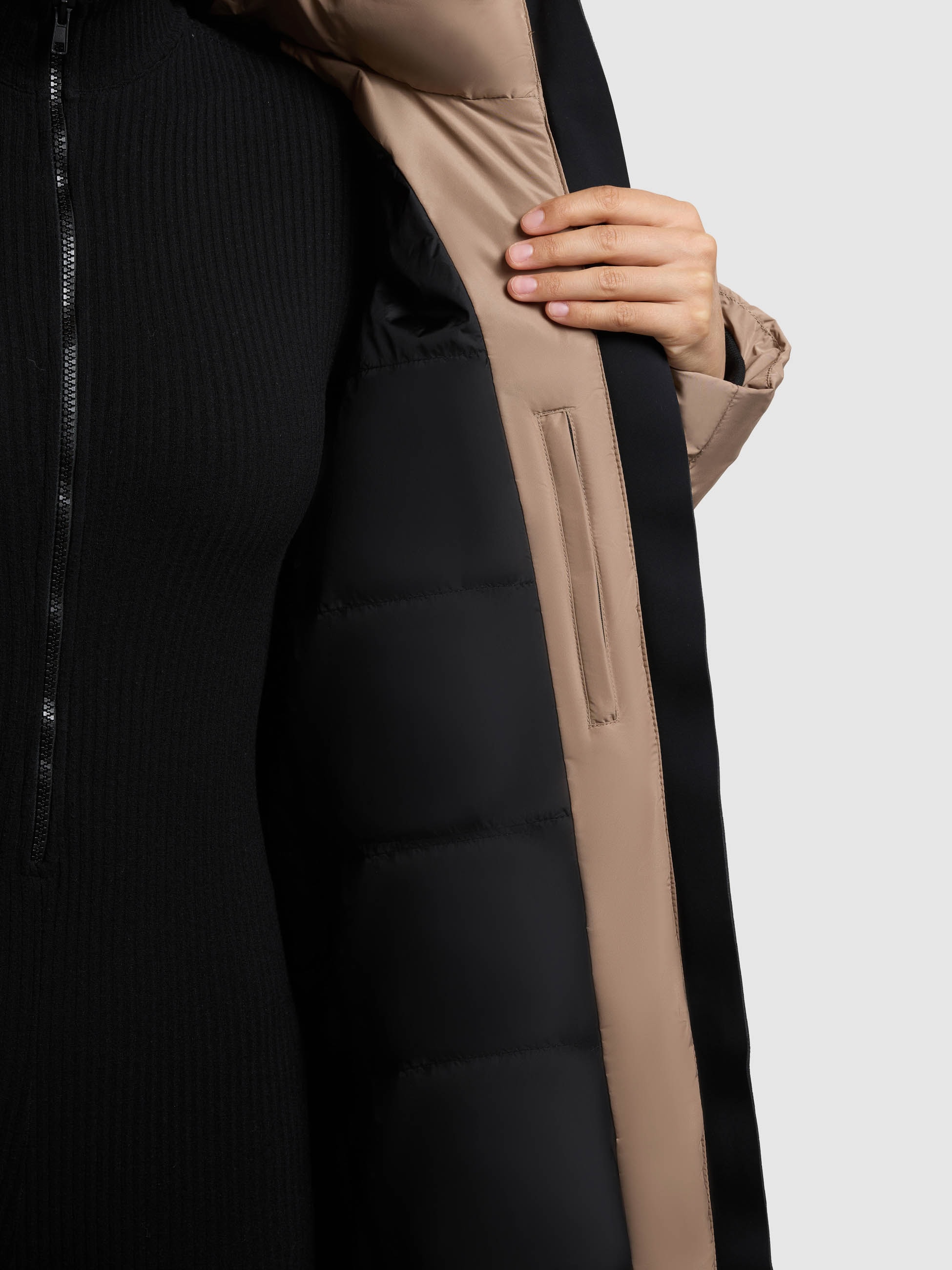 khujo Steppmantel »LINARI« innenliegender Stehkragen, elastische Bündchen am Ärmelfutter