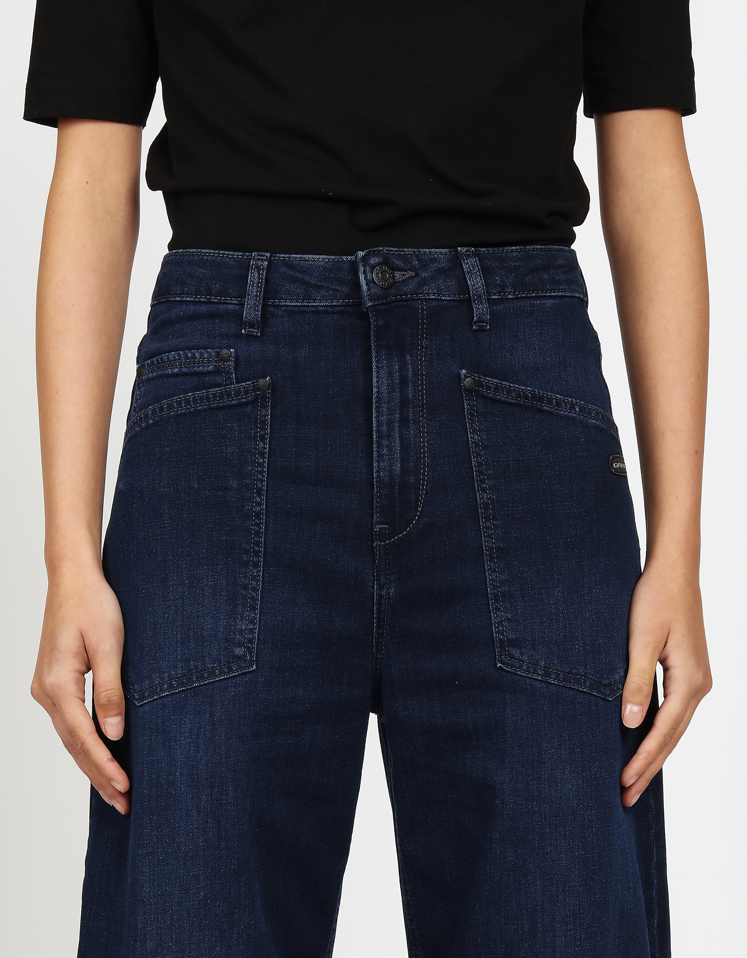 GANG Jeans Relax-fit »94ODINA« O-Shape mit aufgesetzten Taschen