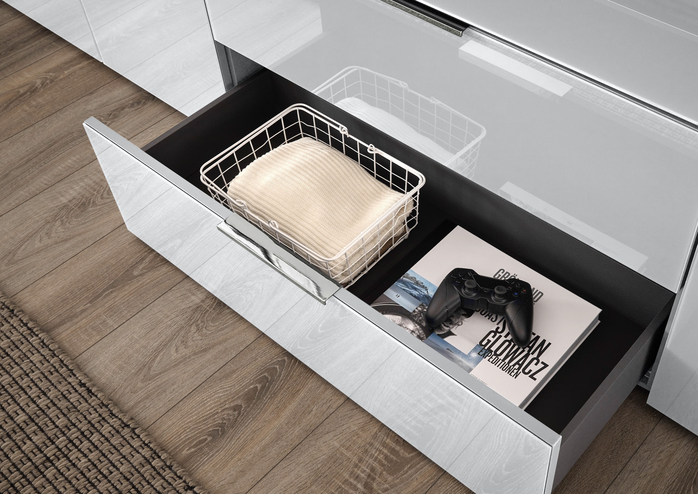 HBZ Kommode »Santorin, BxHxT 135x99x40 cm« 1 Stk. tlg. Breite 135cm, Softclose für Türen und Schubkästen, Melaminbeschichtung