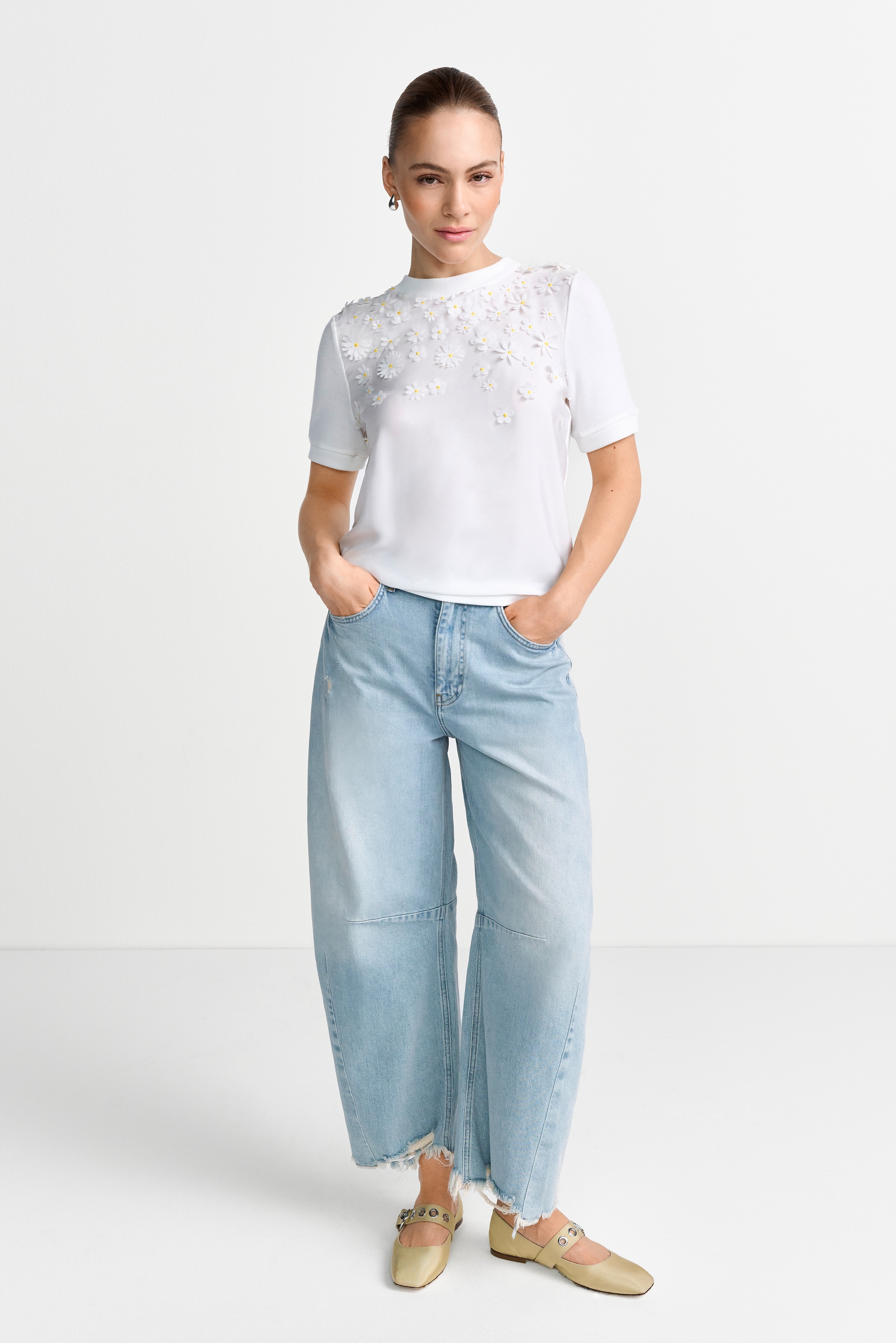 RICHROYAL Blusenshirt mit wunderschönen applizierten Blüten