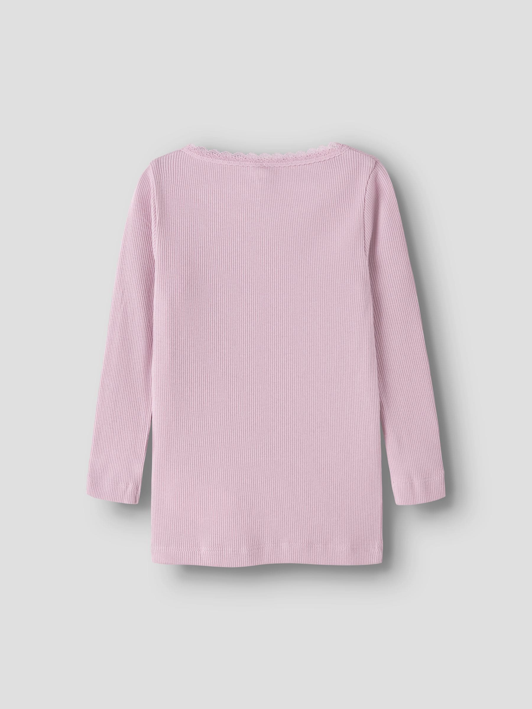Name It Langarmshirt »NMFKAB LS TOP NOOS« in Feinripp und mit süsser Spitzenkante am Ausschnitt