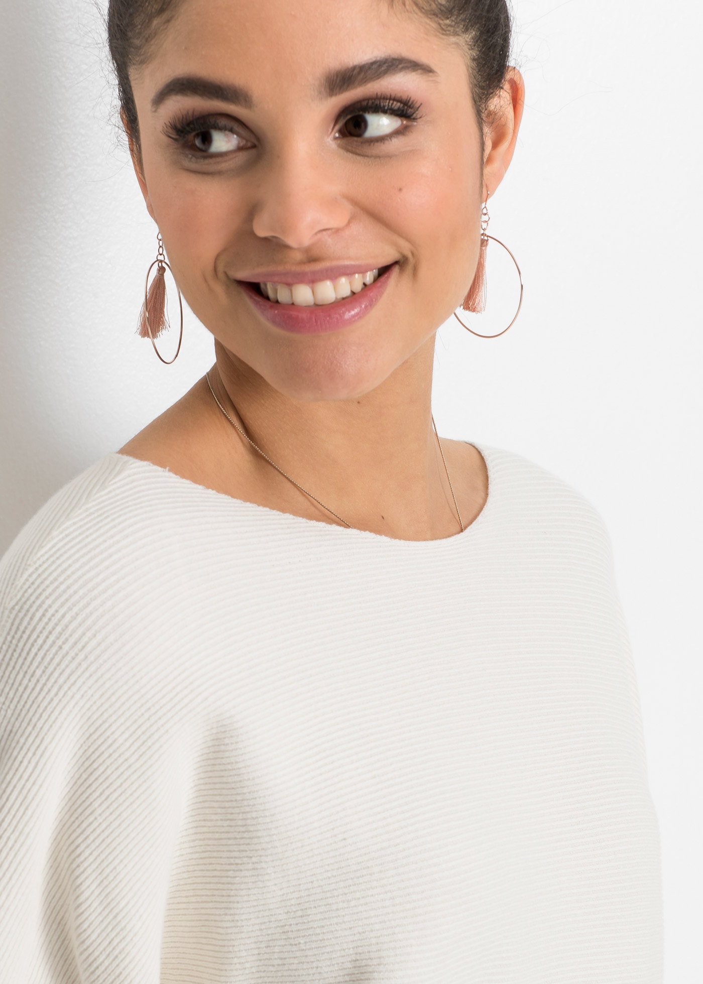 bonprix Pull en tricot »Oversize-Ripp-Pullover« aus Baumwolle und Polyamid, weiter Ausschnitt, Oversize-Passform