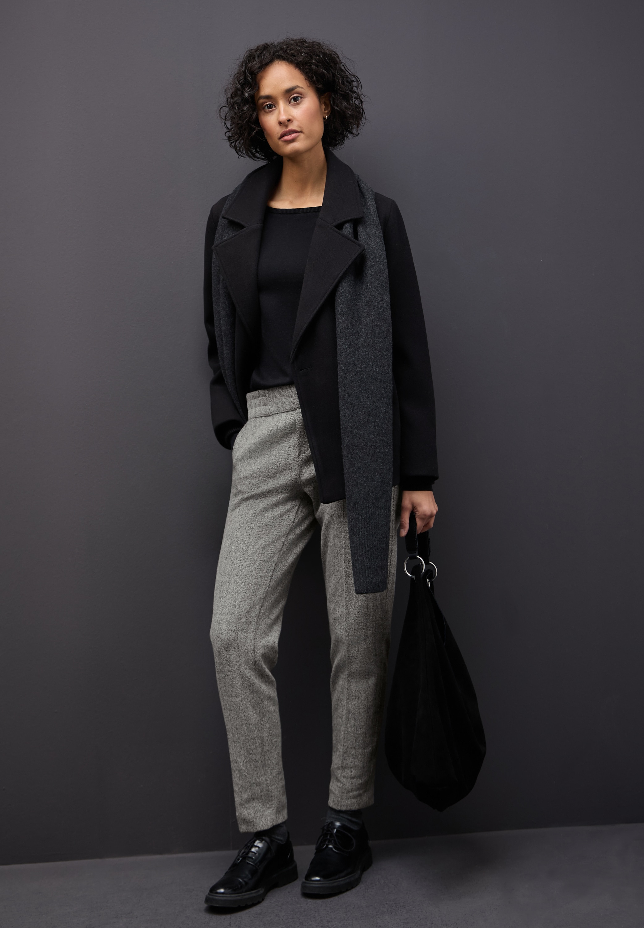 STREET ONE Pantalon en tissu »Style Bonny«  mit elastischem Bund