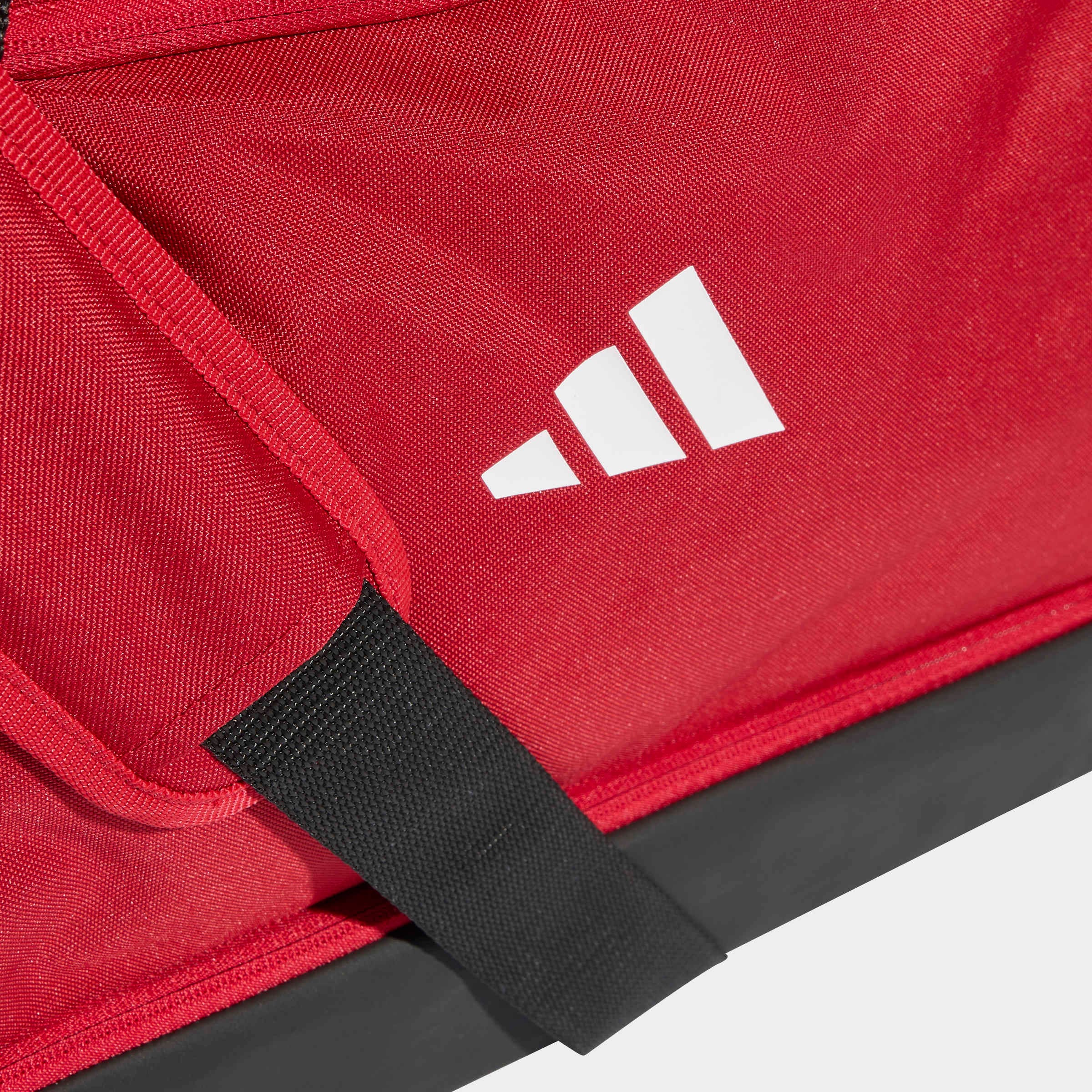adidas Performance Sporttasche »TIRO MEDIUM DUFFELBAG MIT BODENFACH«