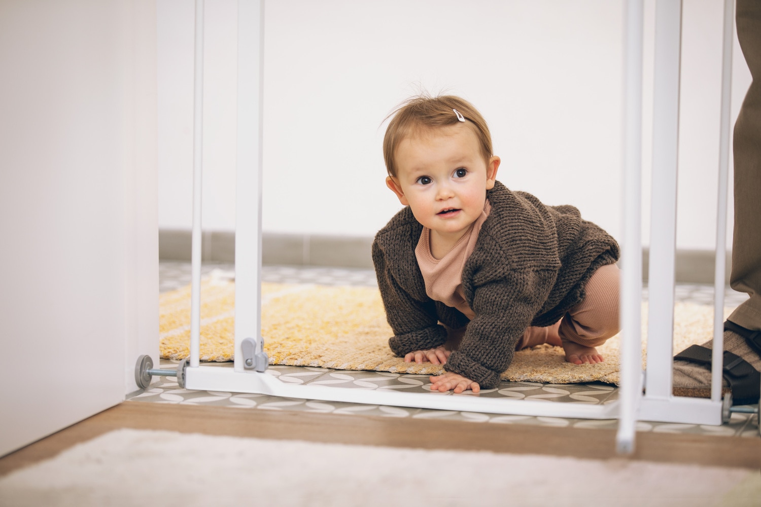 Hauck Türschutzgitter »Clear Step Autoclose 2, White« auch als Treppenschutzgitter verwendbar; 75-80, flacher Durchgang