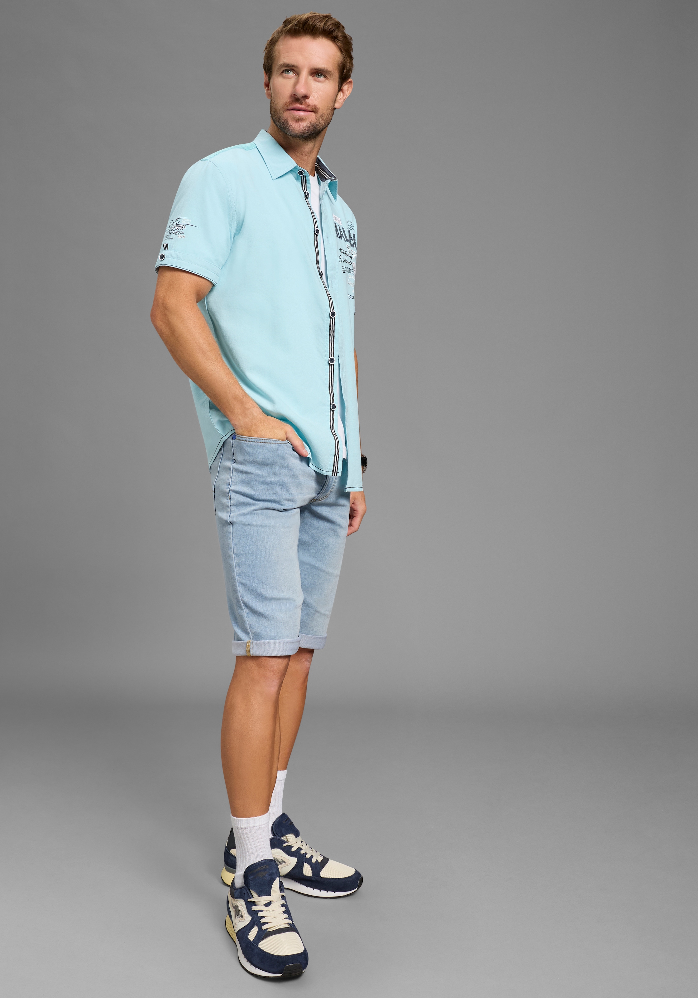 KangaROOS Kurzarmhemd Kurzarm, für Casualmode und Streetwear, aus Baumwolle