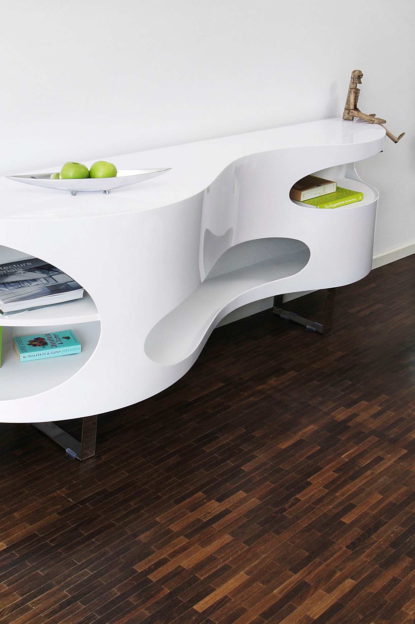 SalesFever Sideboard »Slough - Stilvolle Kommode« Kommode in extravaganter Form, Breite 200 cm