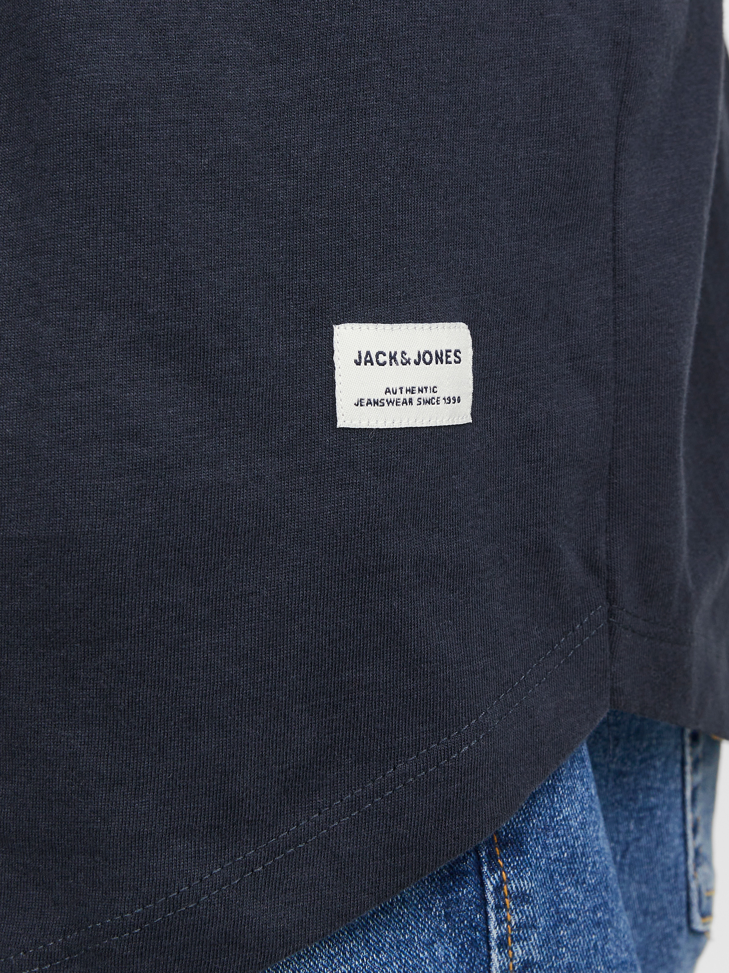 Jack & Jones PlusSize T-Shirt »NOA TEE« mit abgerundetem Saum, bis Grösse 6XL