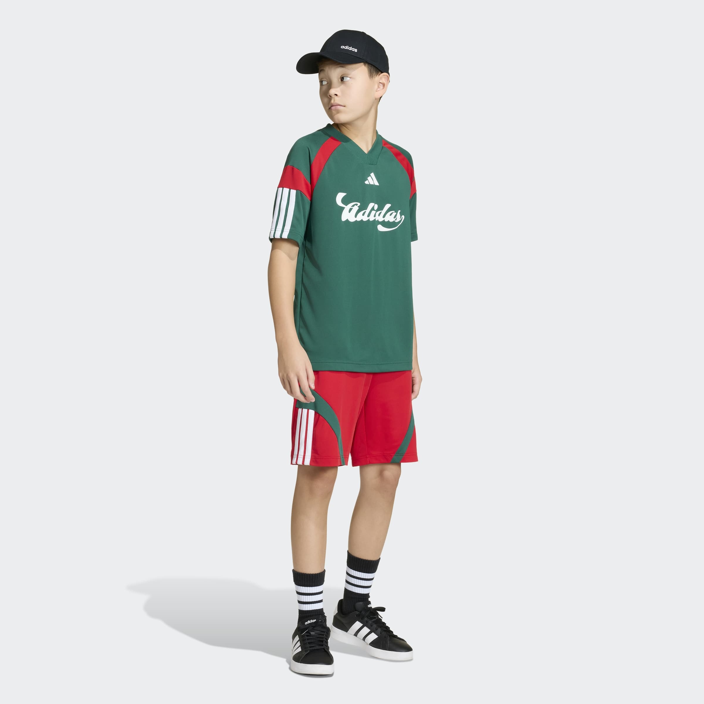 adidas Sportswear Short »J HOT SHO«  Kinder Shorts, sportlicher Stil, mit Kordelverschluss