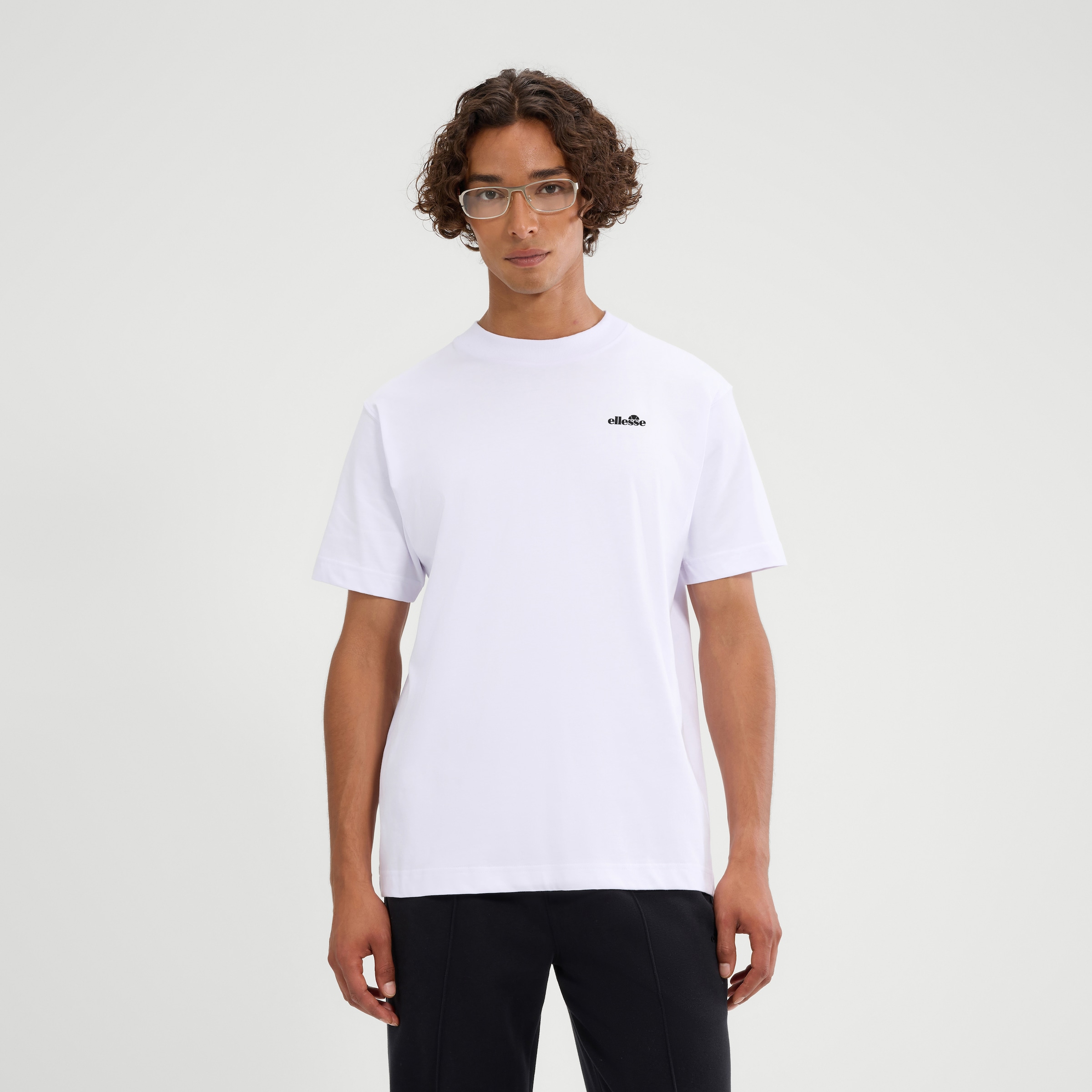 Ellesse T-Shirt »ACCIANO T-SHIRT« Kurzarm, mit Rundhalsausschnitt, ohne Verschluss, aus Baumwolle