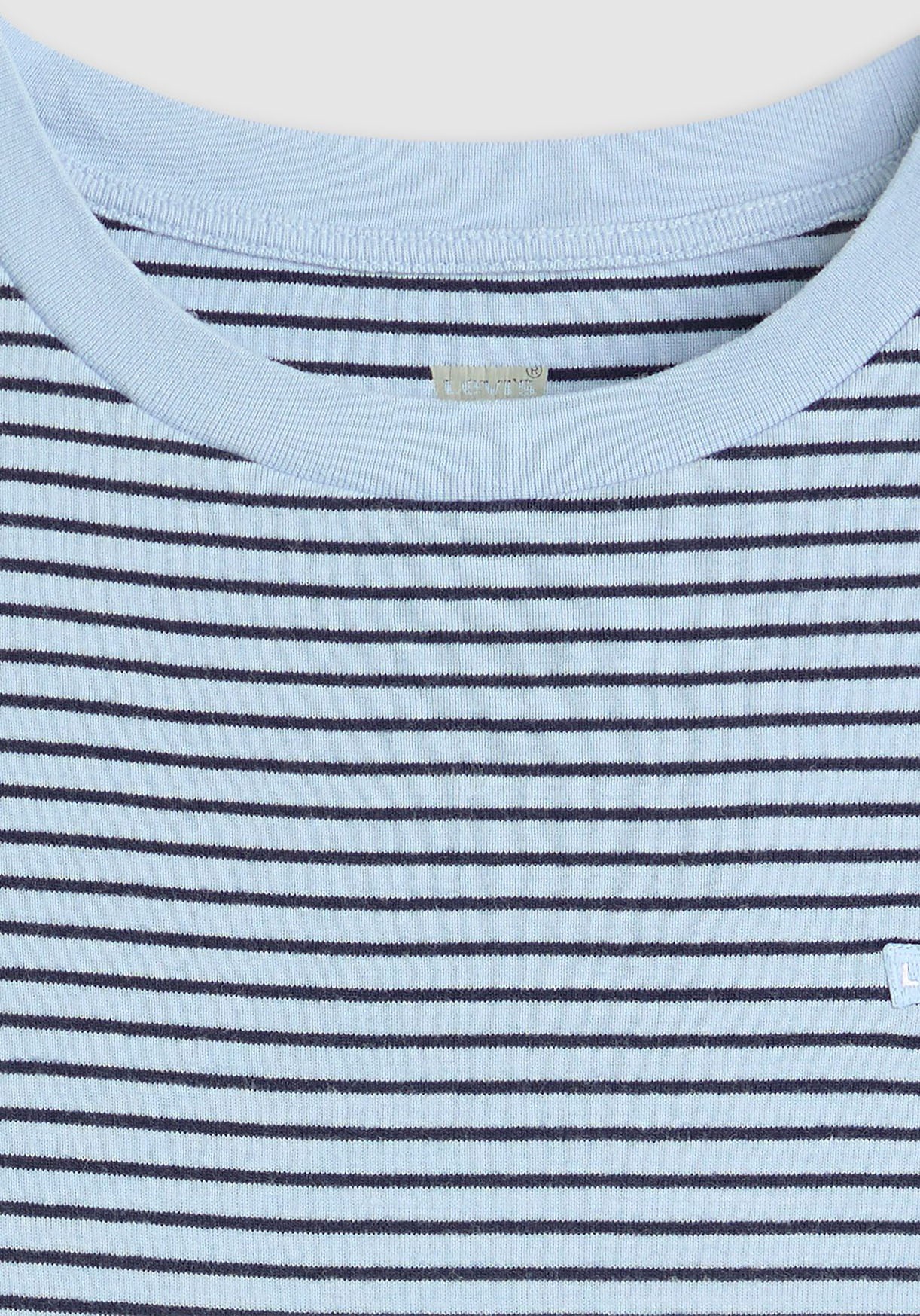 Levi's® T-Shirt »ESSENTIAL HM SS TEE«, Taillierter Schnitt
