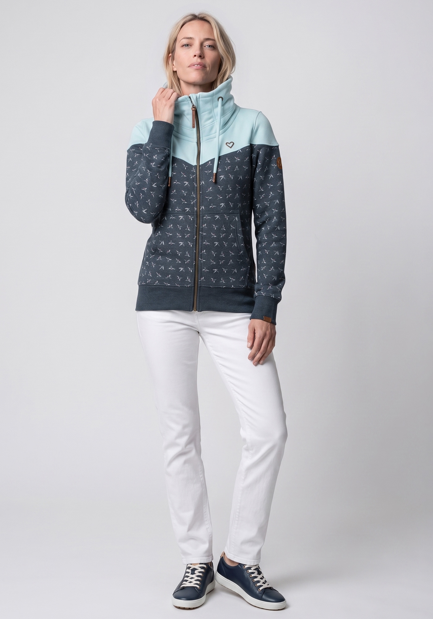Alife & Kickin Veste sweat »ValinaAK B« avec col montant réglable élevé en superbe qualité sweat