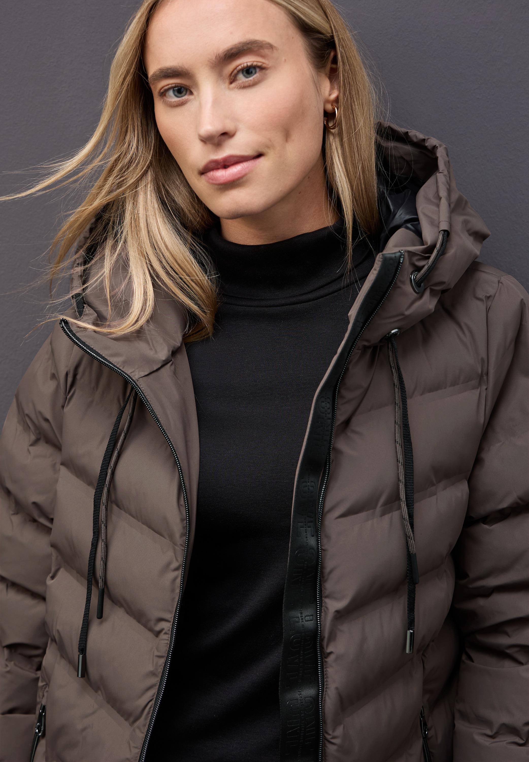 STREET ONE Veste matelassée mit Kapuze und geklebten Nähten