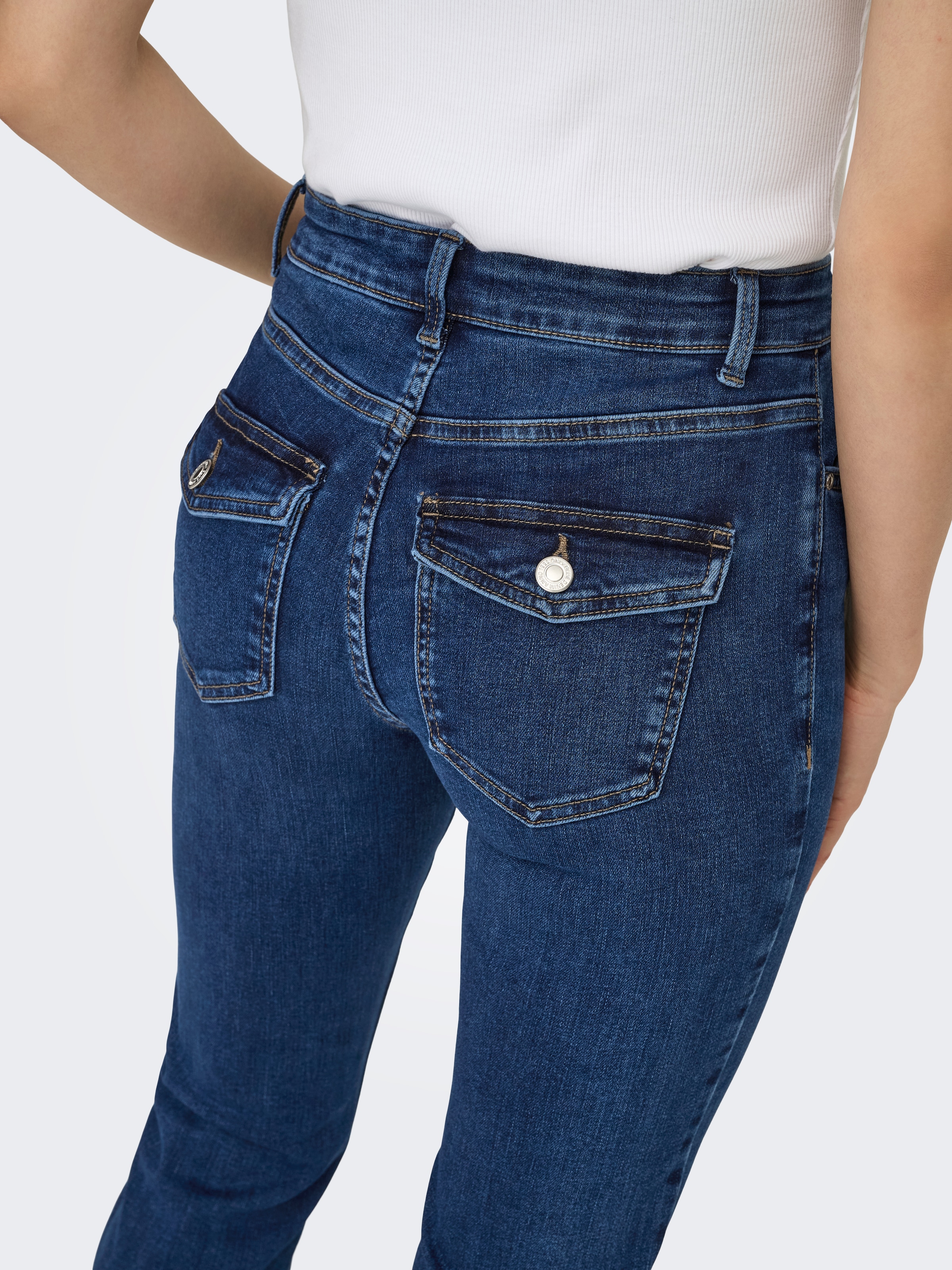 ONLY Jeans bootcut »ONLBLUSH MW B-POC FLARED DNM PIM134 NOOS«