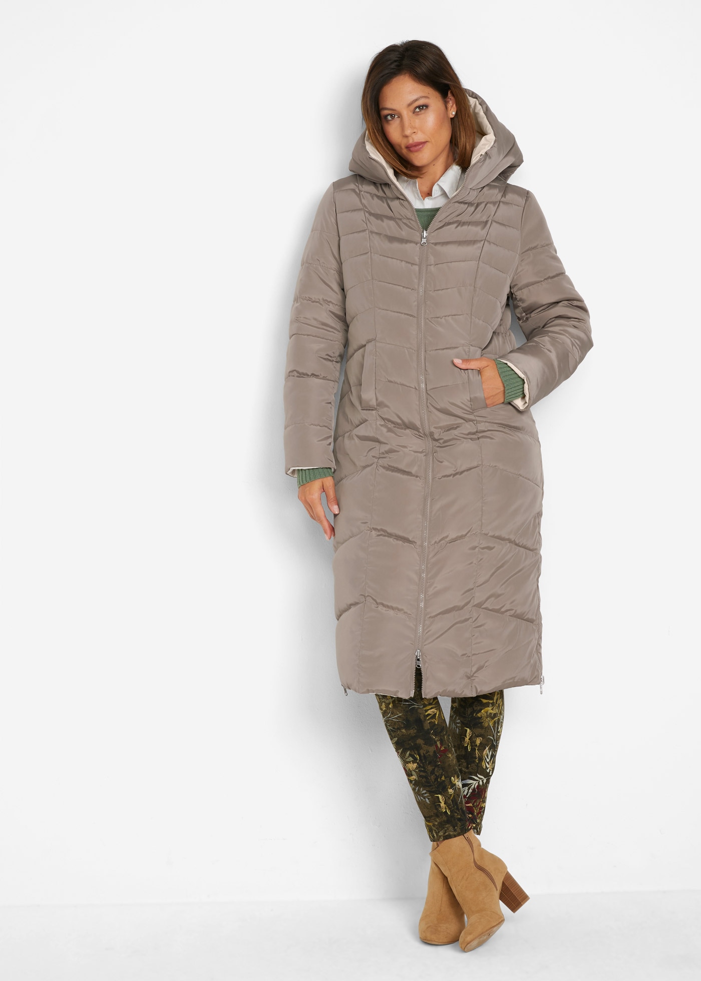 bonprix Steppmantel zum Wenden, 2-Wege-Zipper, Seitenschlitze mit Reissverschluss
