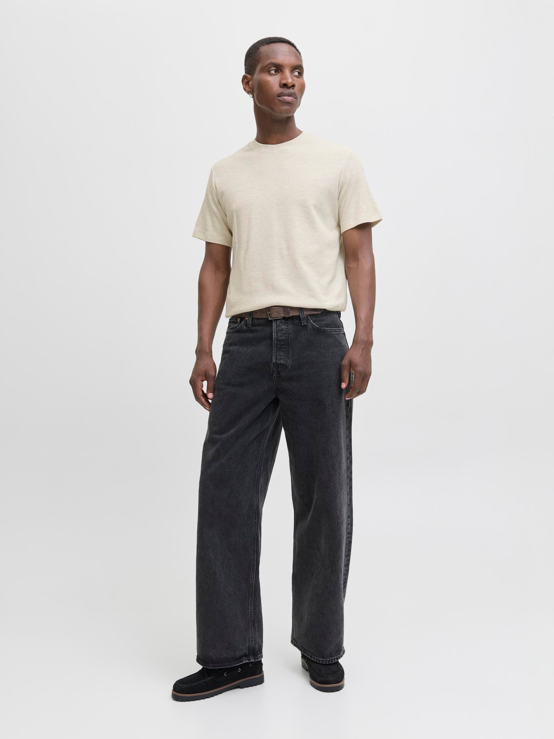 Jack & Jones Shirt à col rond »JJEAUSTIN TEE SS NOOS« Materialmix, relaxed fit