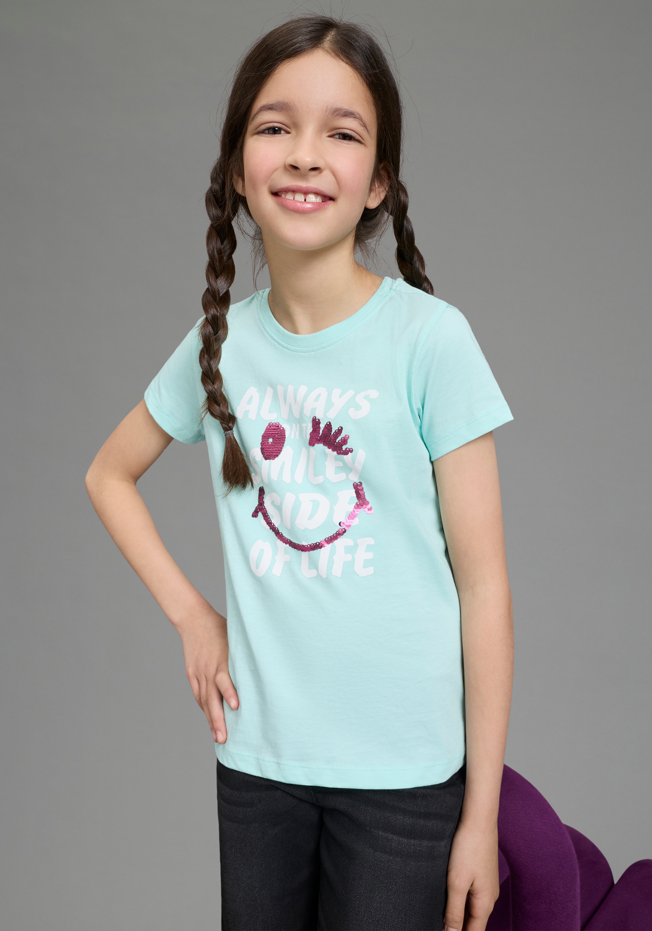 KIDSWORLD T-shirt »mit Wendepailletten« Kurzarm,  Basic-Passform,  mit Pailletten,  bedruckt