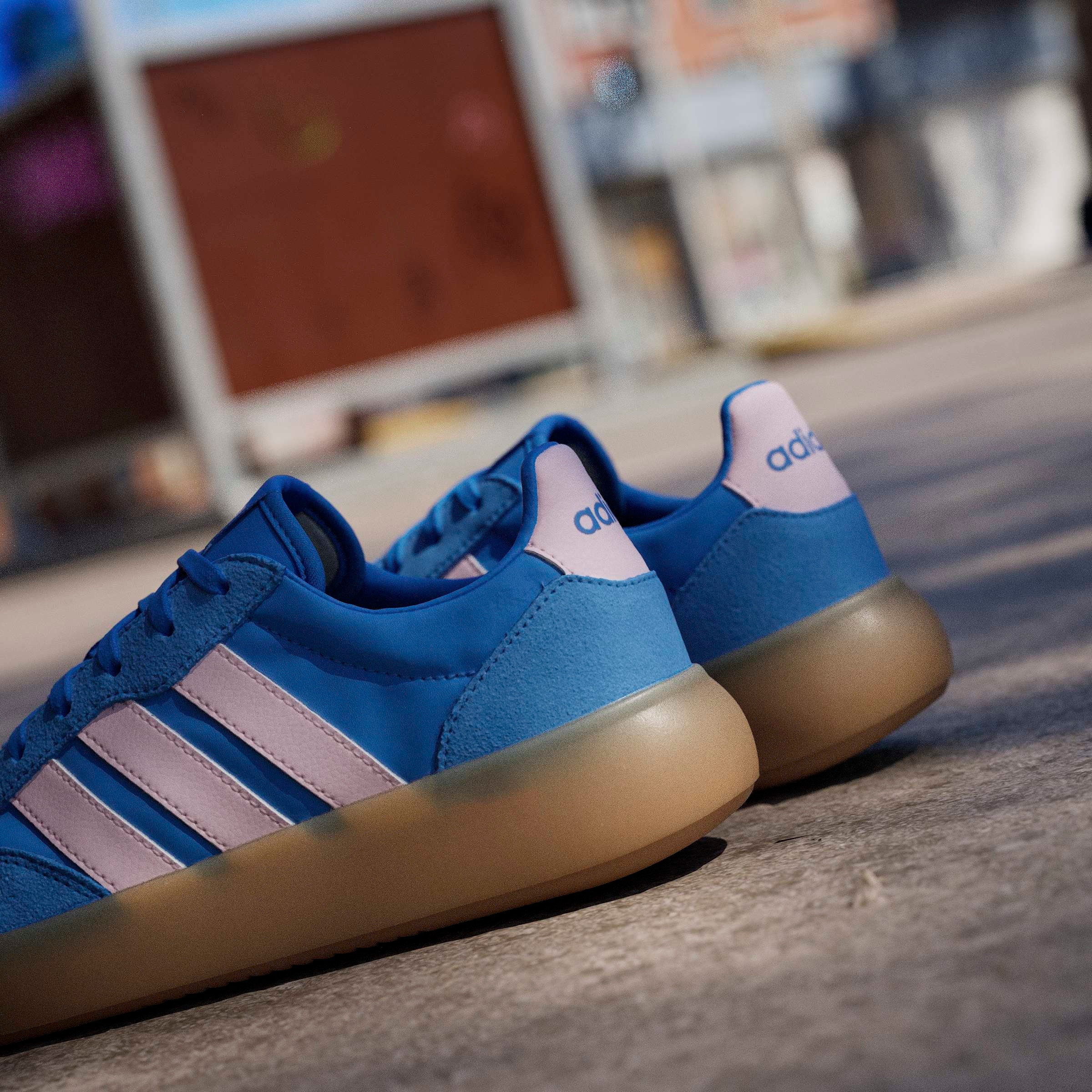 adidas Sportswear Sneaker »BARREDA DECODE«  inspiriert vom Design des adidas handball spezial