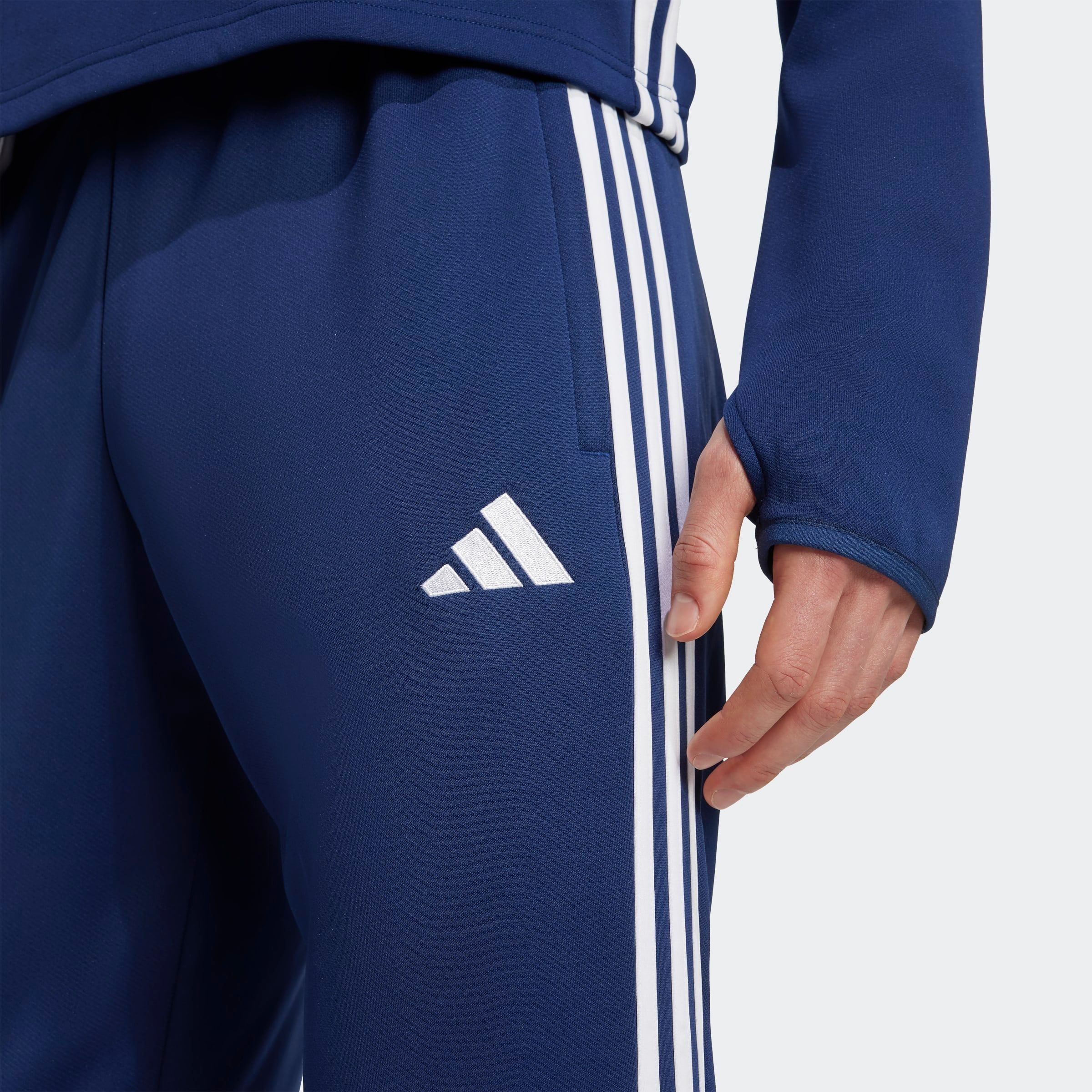 adidas Performance Trainingshose »TIRO ES WINPNT«  sportlicher Stil, für Fussballtraining bei kühlerem Wetter