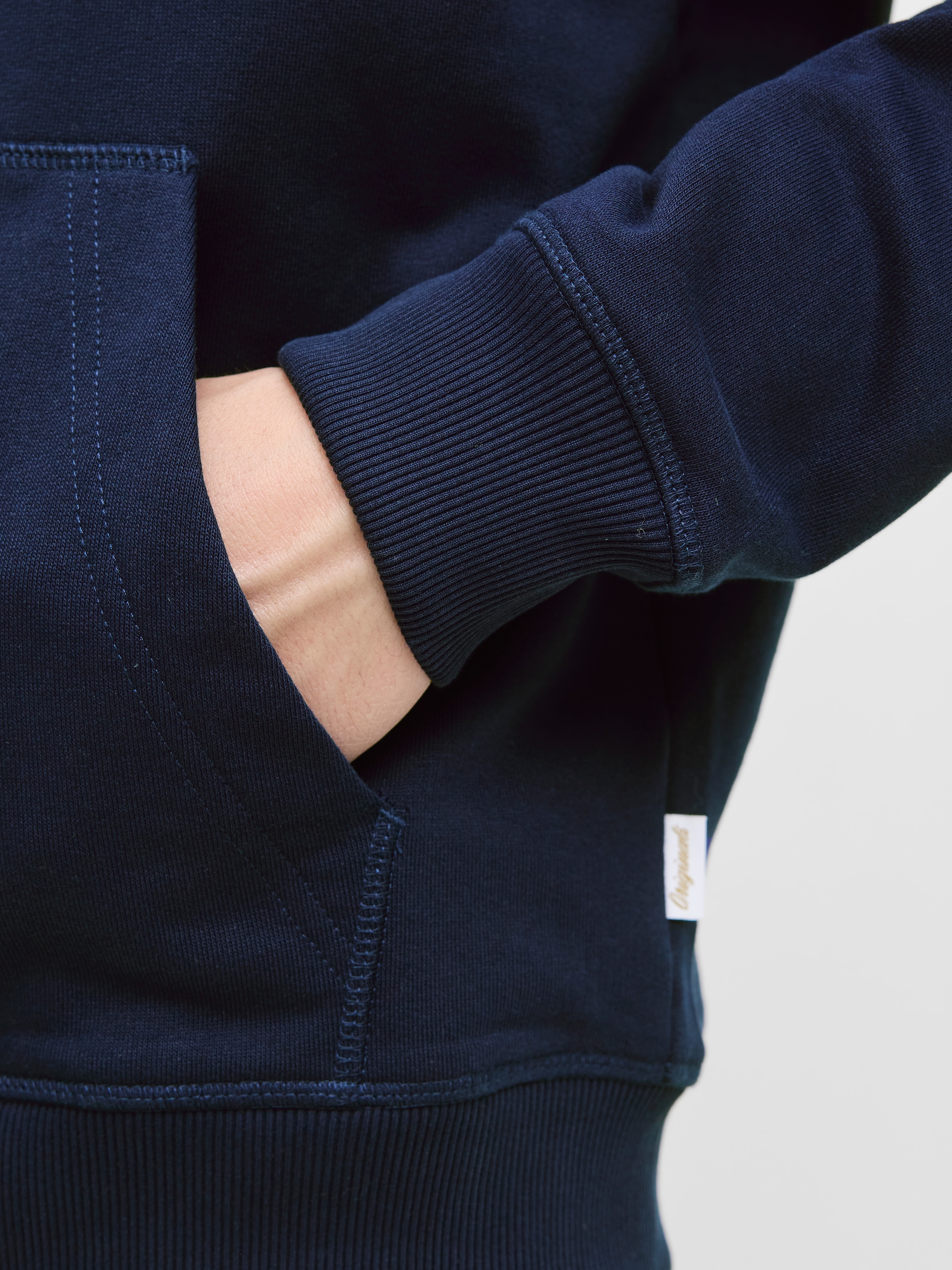 Jack & Jones Kapuzensweatshirt »JORNORREBRO EMB SWEAT ZIP HOOD NOOS«, mit Stickerei
