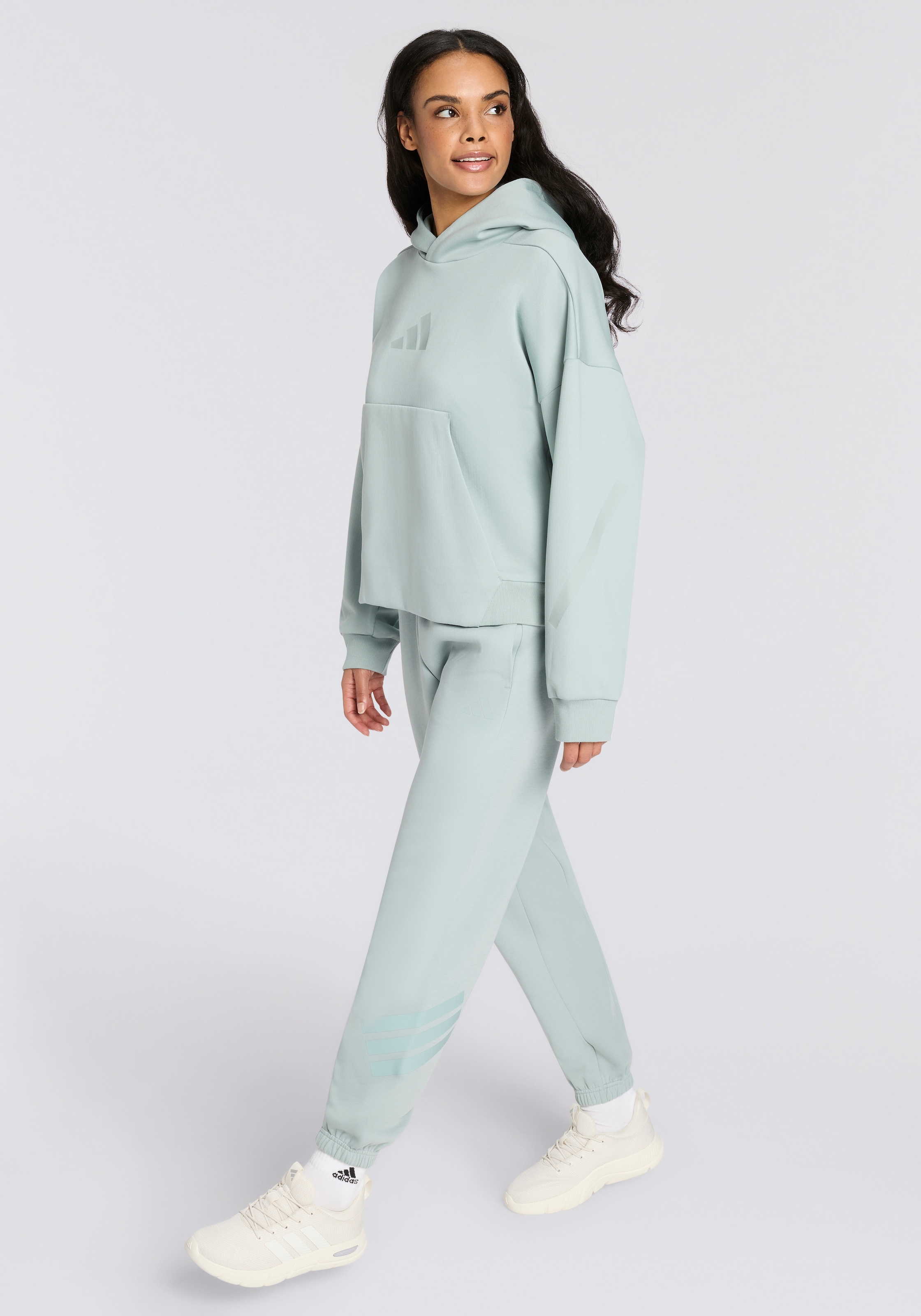 adidas Sportswear Sweat à capuche »W Z.N.E. OH HD«
