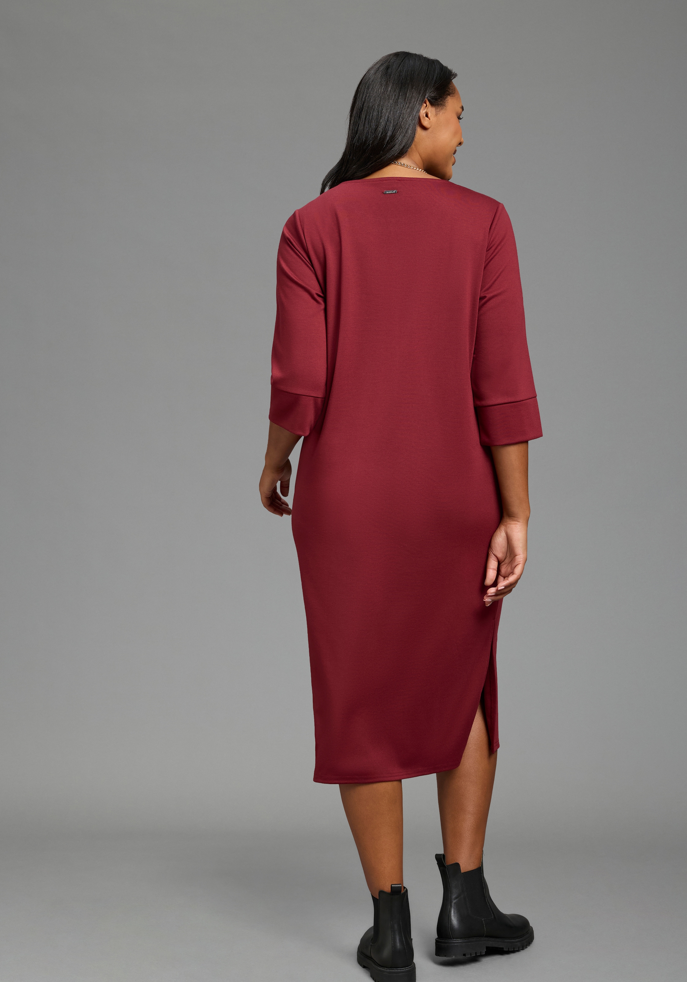 Laura Scott CURVE Midikleid »Grosse Grössen« Midikleid in wadenlanger Schnittform, figurumspielende Passform