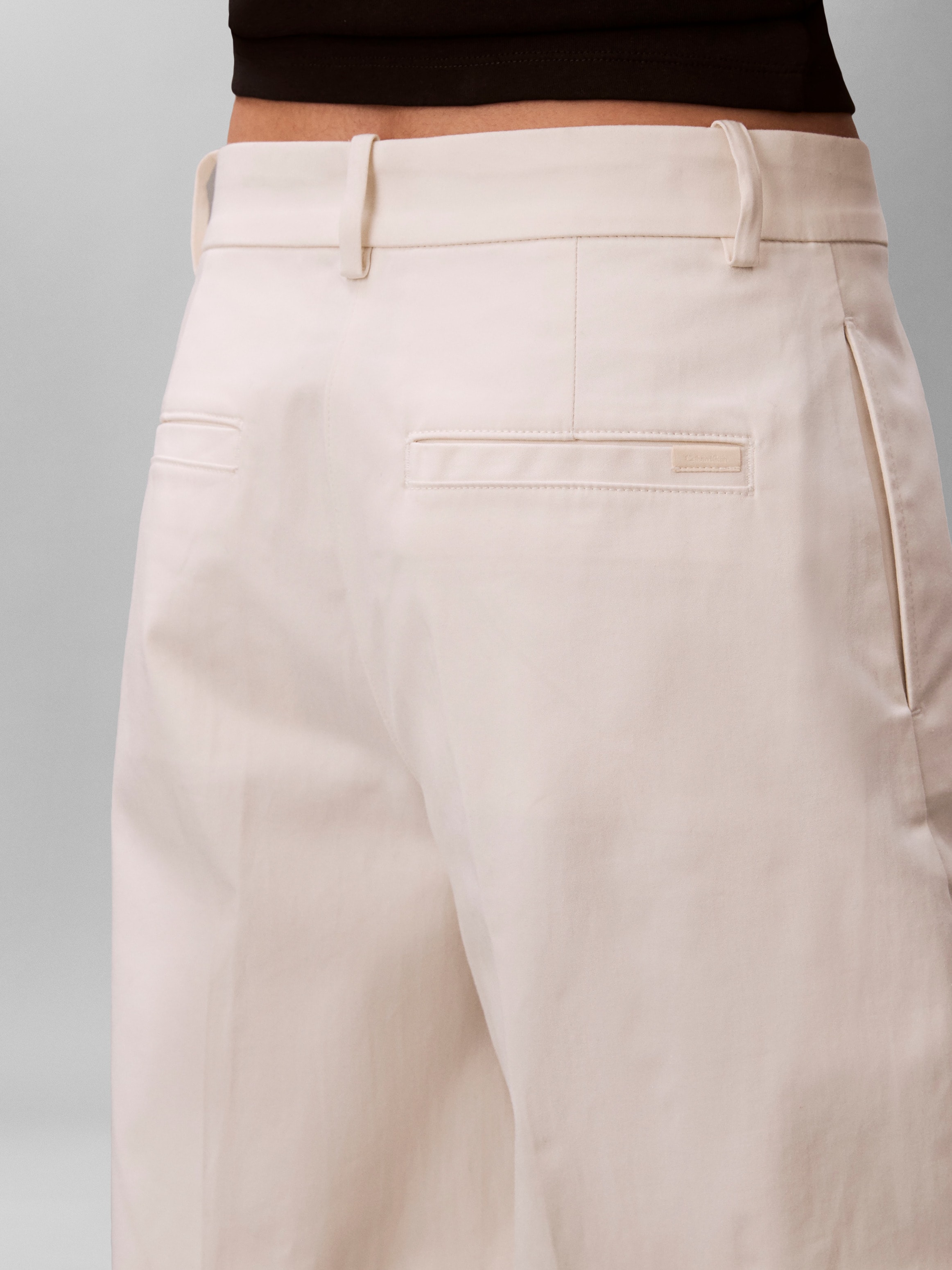 Calvin Klein Jeans »BAGGY CHINO FASHION PANT«  coupe régulière avec poches pratiques