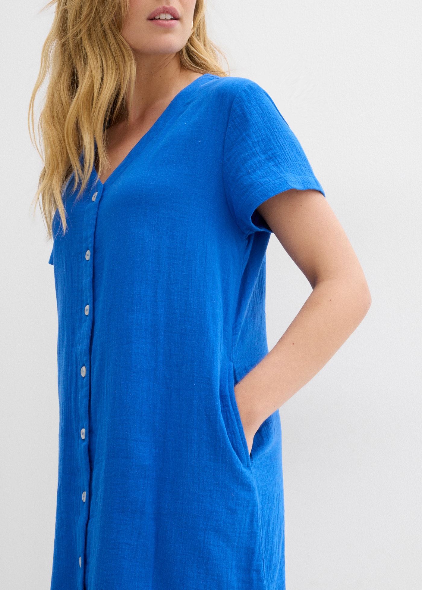 bonprix Robe chemisier en coton, coupe trapèze, avec poches latérales