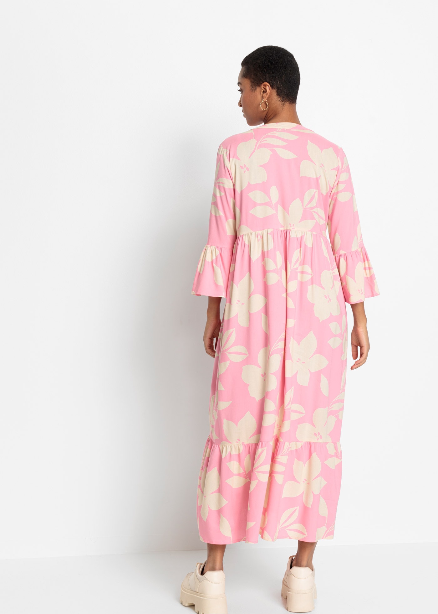 bonprix Maxi robe »Maxikleid aus fliessender Viskose« für modischen Auftritt, aus Viskose, A-Linie, 3/4-Ärmel