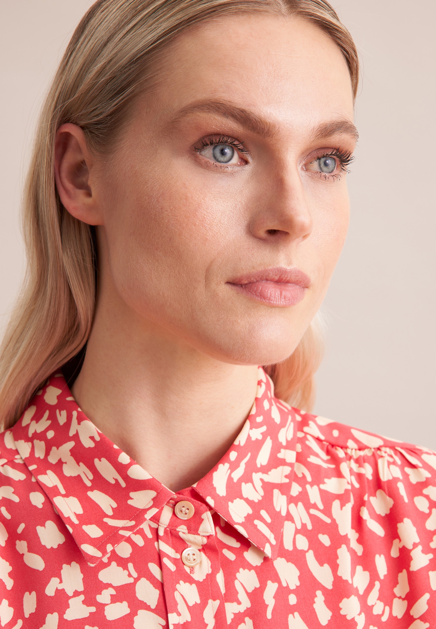 seidensticker Blouse chemise »Schwarze Rose« 1/1 Kragen Druck