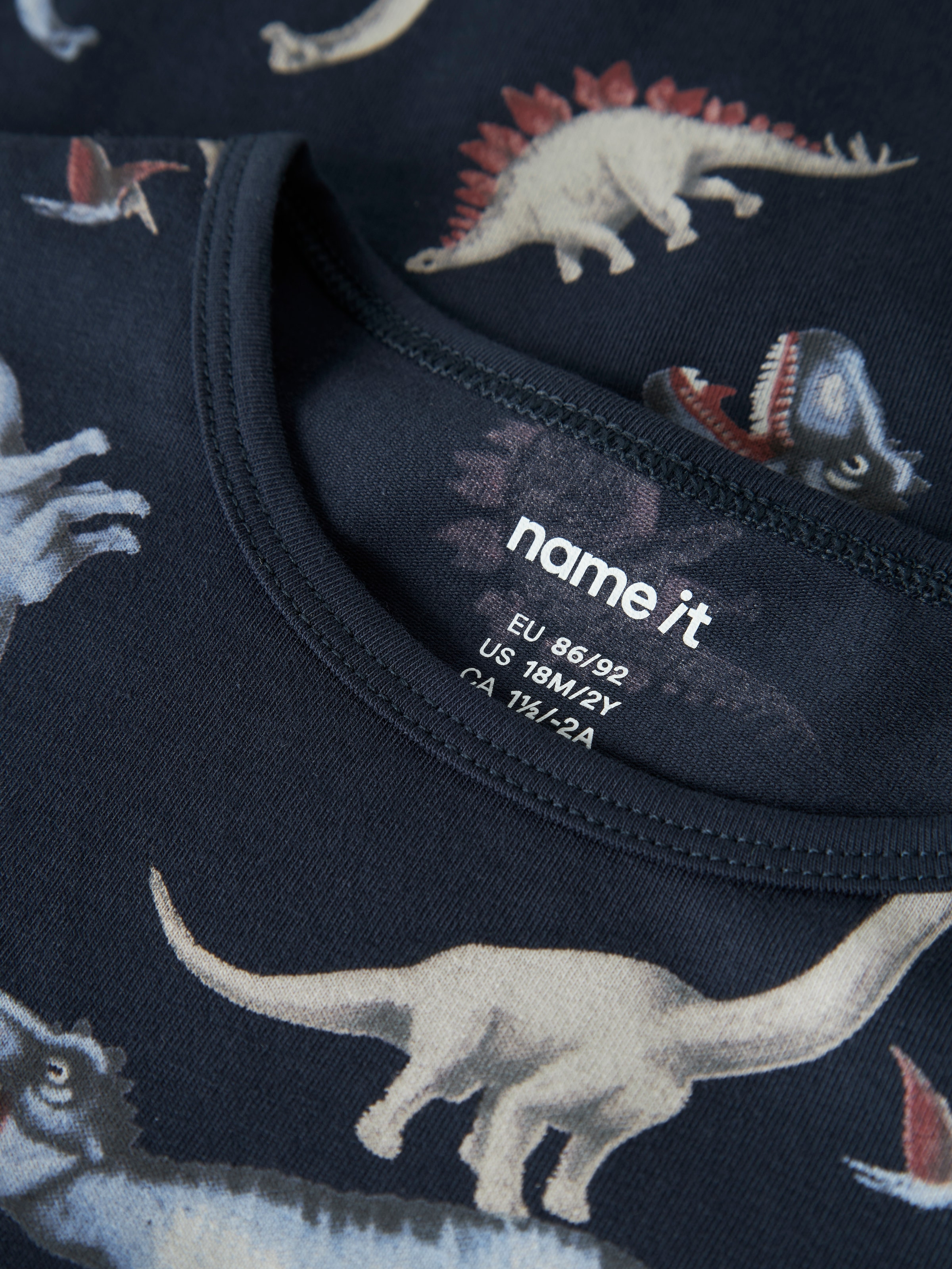 Name It Pyjama »NMMNIGHTSET NAVY DINO NOOS« Ensemble, 2 Mélange de coton, haut avec impression de dinosaure