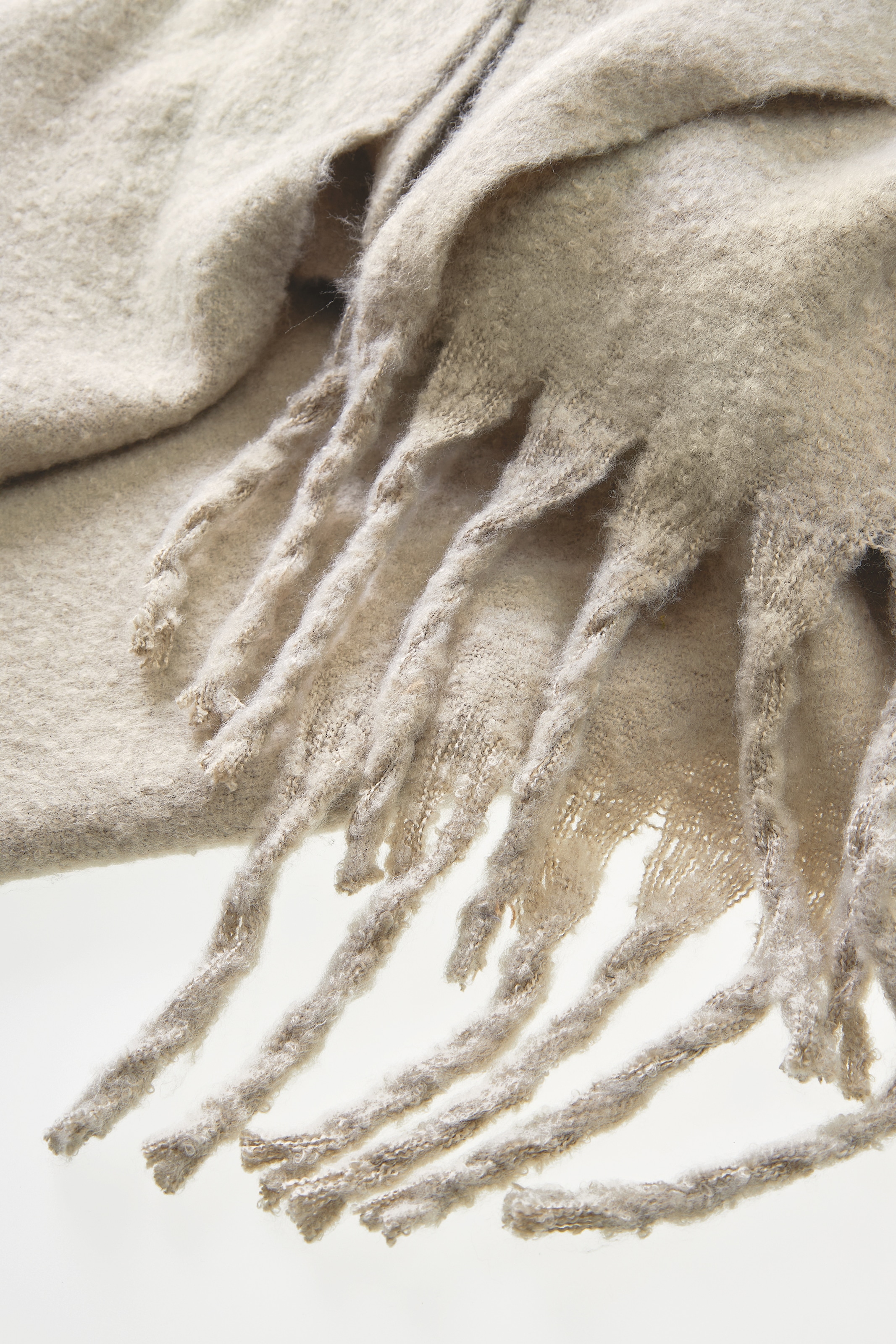 SCHÖNER WOHNEN-Kollektion Couverture d'intérieur »Plenty« avec longues franges