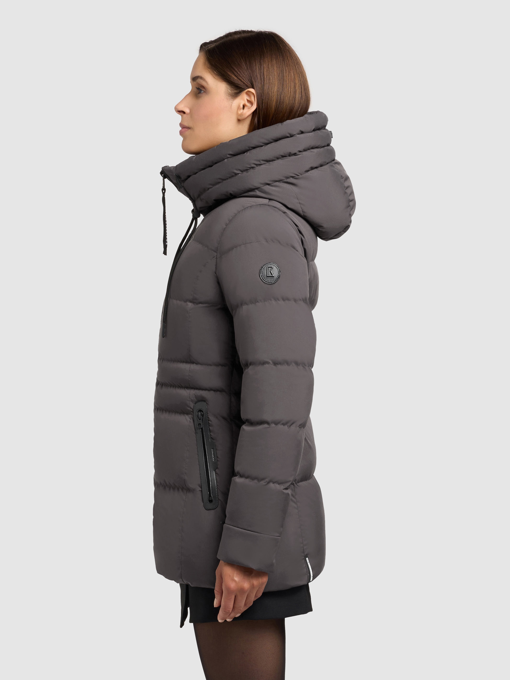 khujo Veste matelassée »MATLA« mit Kapuze Reissverschlusstaschen mit Fleecefutter, eine Ärmeltasche