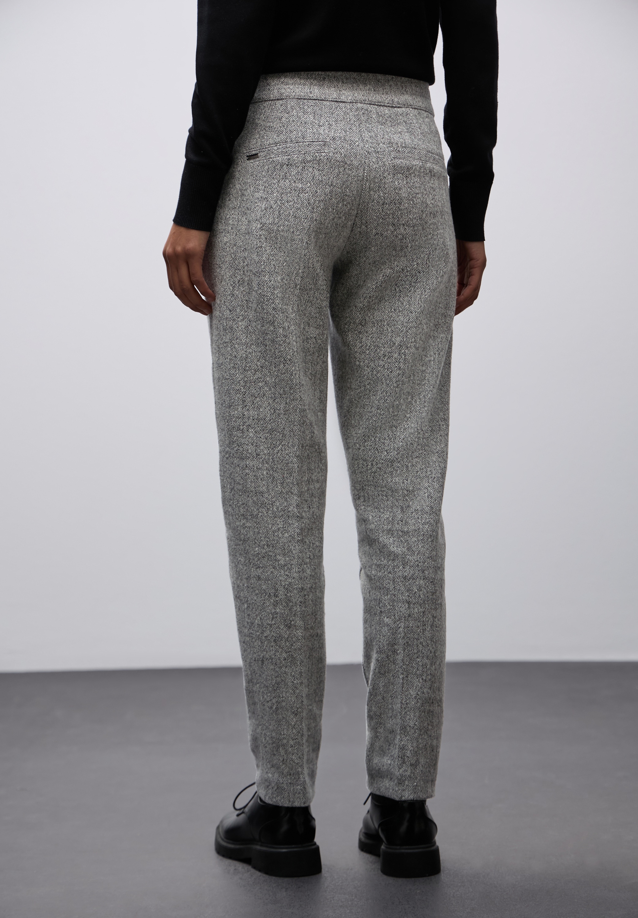 STREET ONE Pantalon en tissu »Style Bonny«  mit elastischem Bund