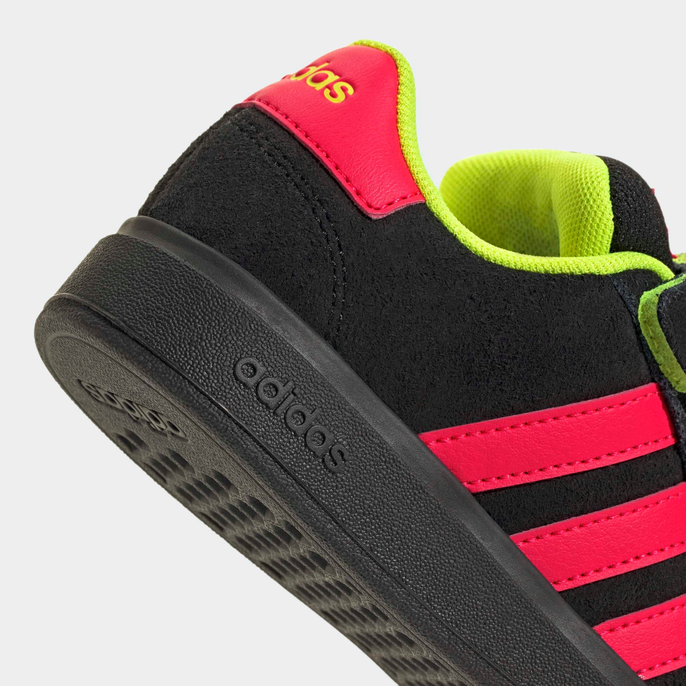 adidas Sportswear Sneakers »GRAND COURT 00S KIDS«  Design auf den Spuren des adidas Superstar, für Kinder
