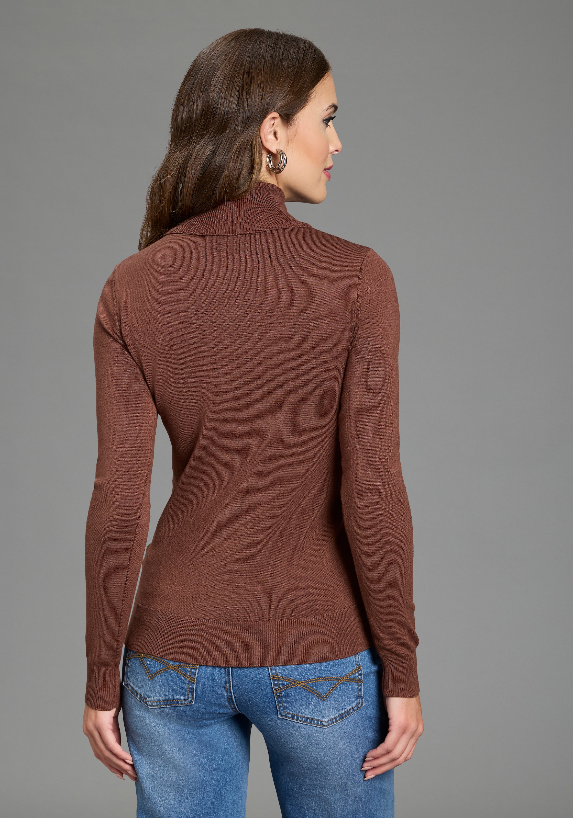 Bruno Banani Rollkragenpullover mit Rollkragen, figurbetonte Passform