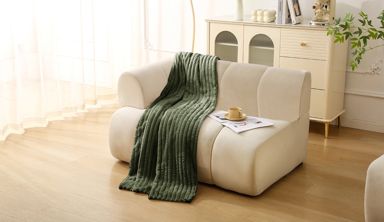 Leonique Wohndecke »Millara« Kuscheldecke in Cord-Optik, 150x200 cm, Wohndecke, Sofadecke,