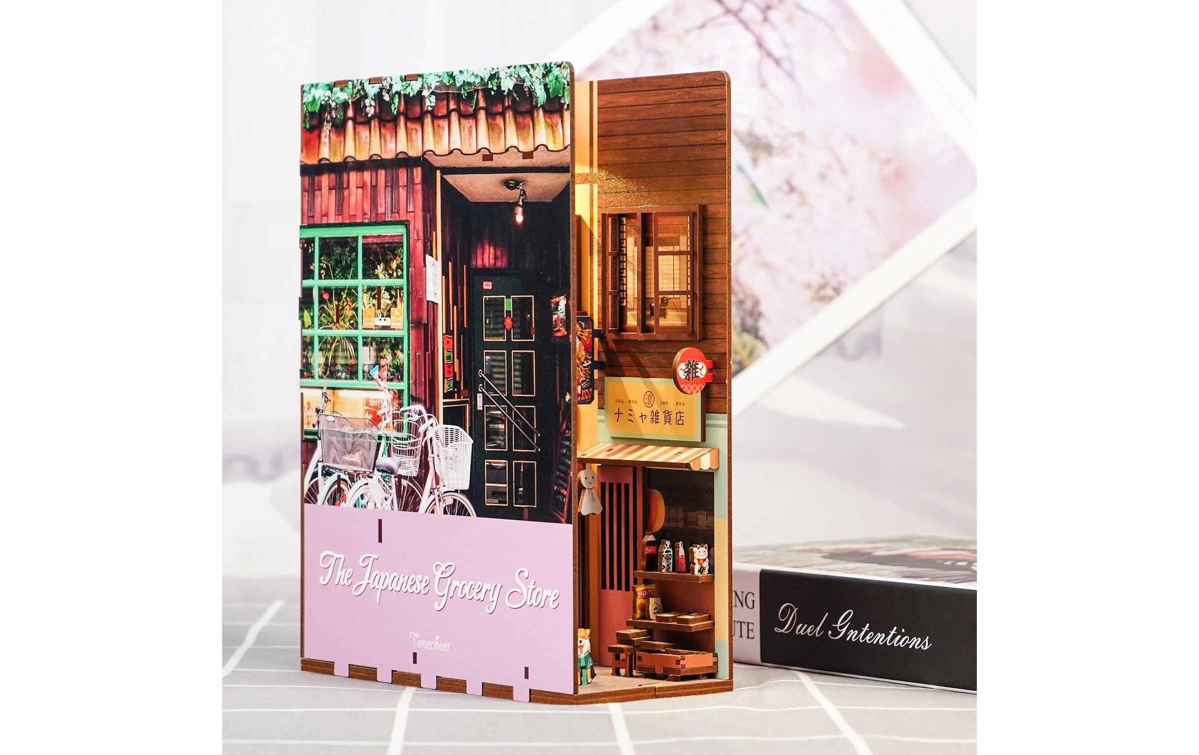   Modellbausatz »Tonecheer Book Nook Japanese Grocery Store« 134 Stk. tlg.