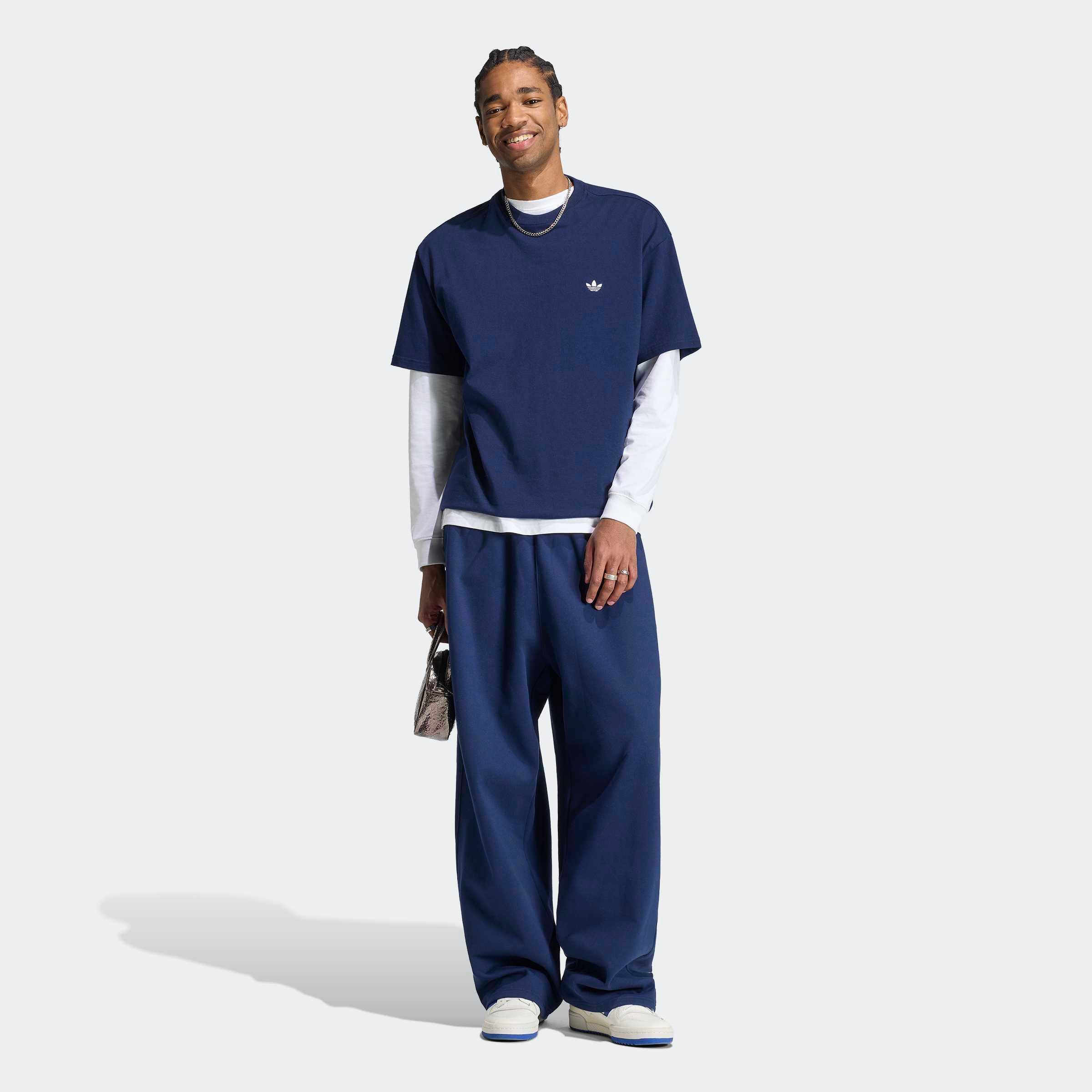 adidas Originals T-Shirt »TREFOIL ESSENTIALS, LOCKER GESCHNITTEN« für Erwachsene, mit Rundhalsausschnitt, ohne Verschluss, aus Baumwolle